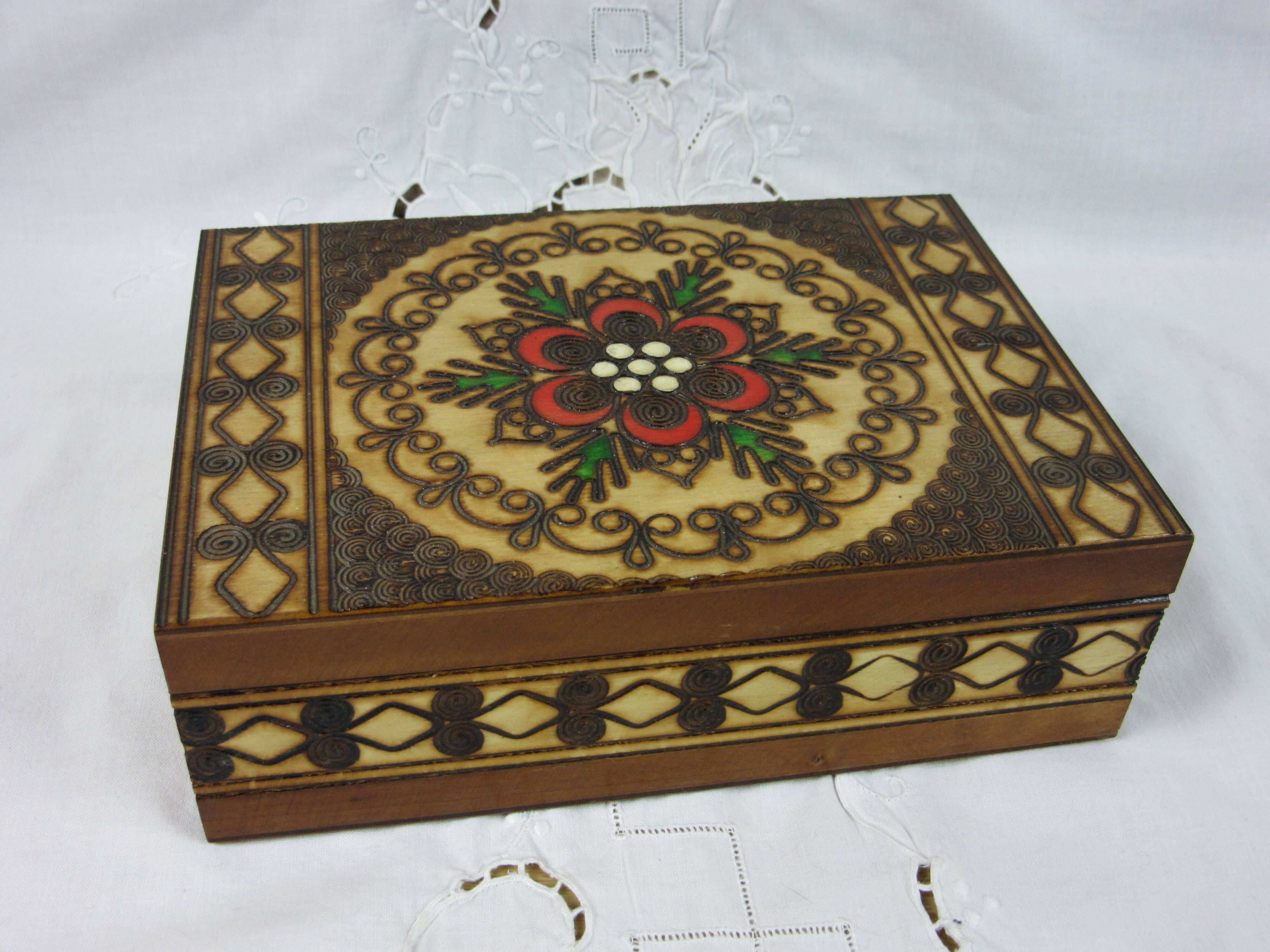 Set de 5 bois gigognes en bois