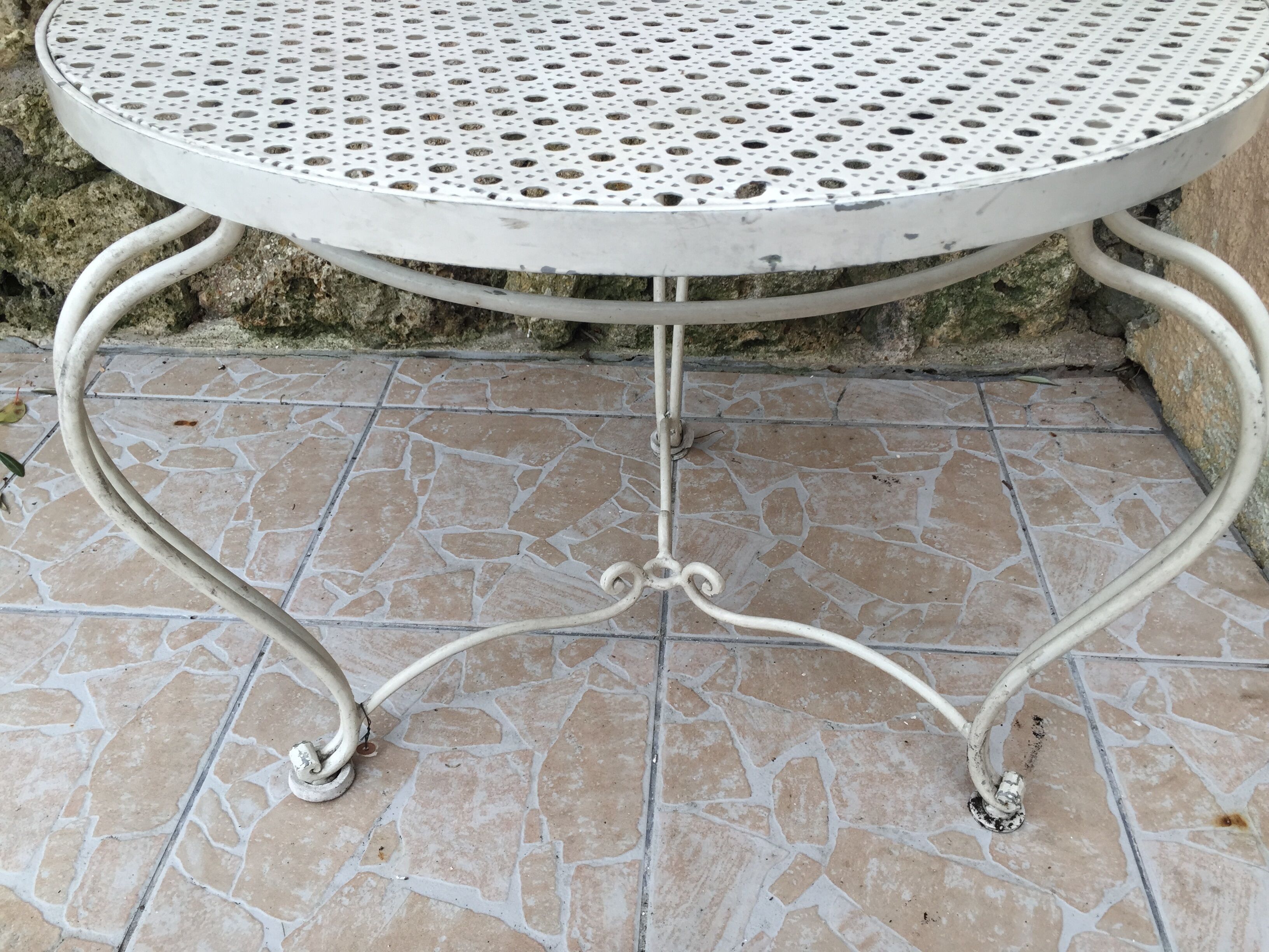 Metal garden table