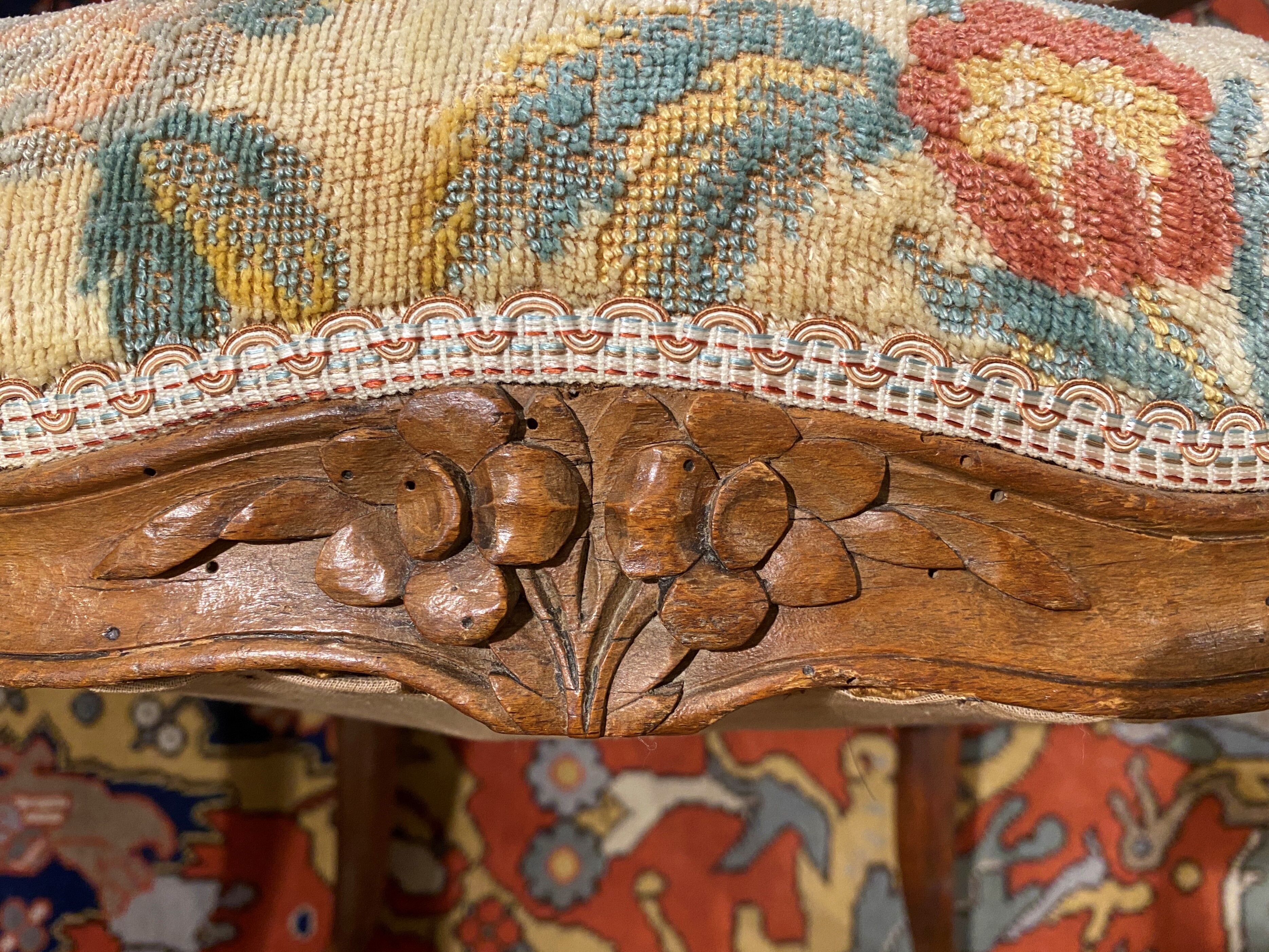 Paire de fauteuils d'époque Louis XV