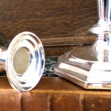 Paire de bougeoirs en métal argenté