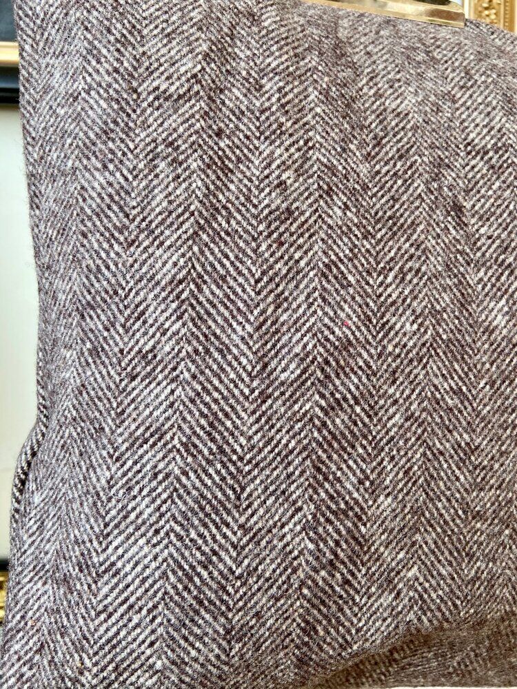 Chevron wool cushion ☐ 40 cm