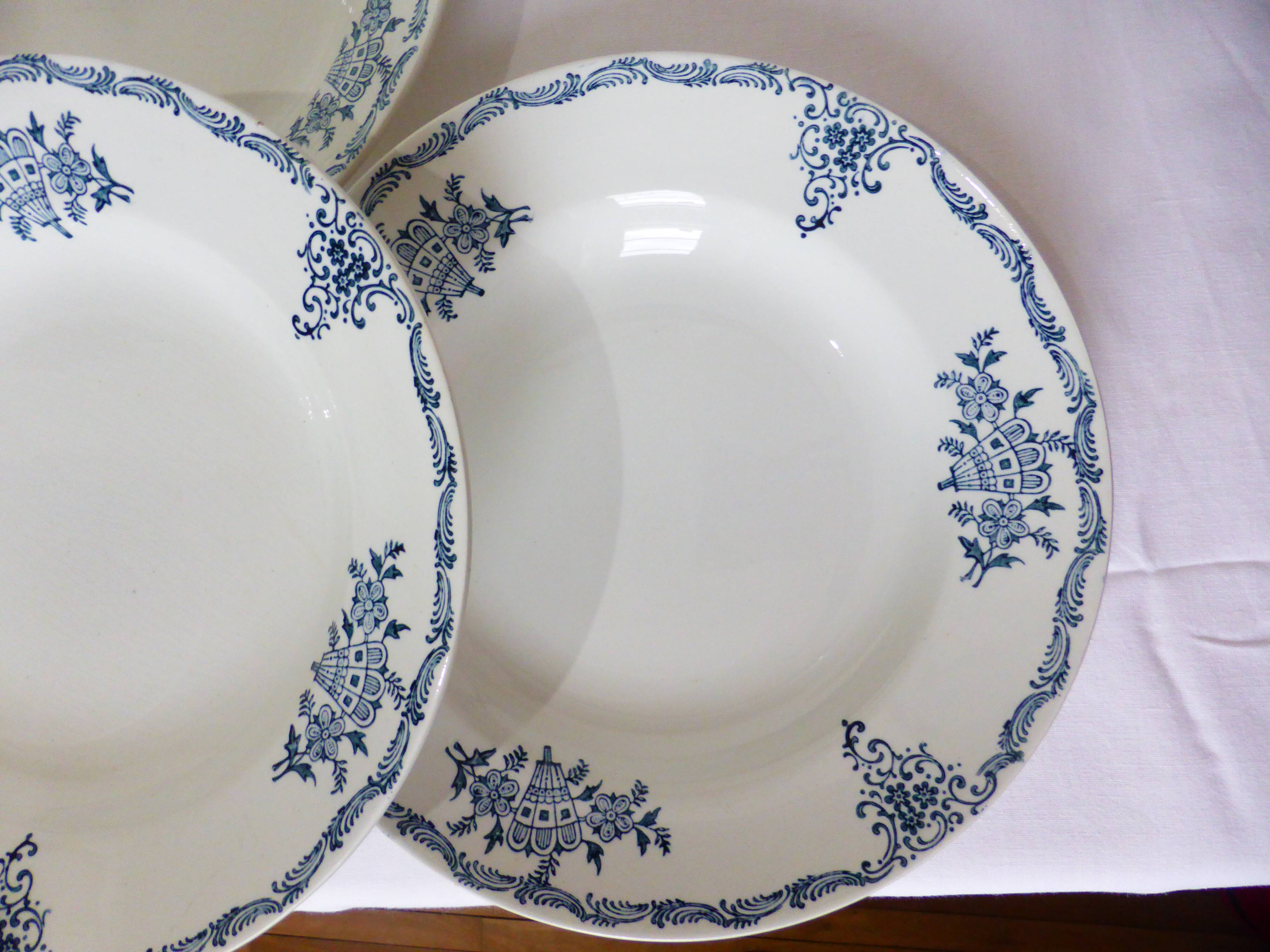 4 deep plates made of St Amand ironstone 220513