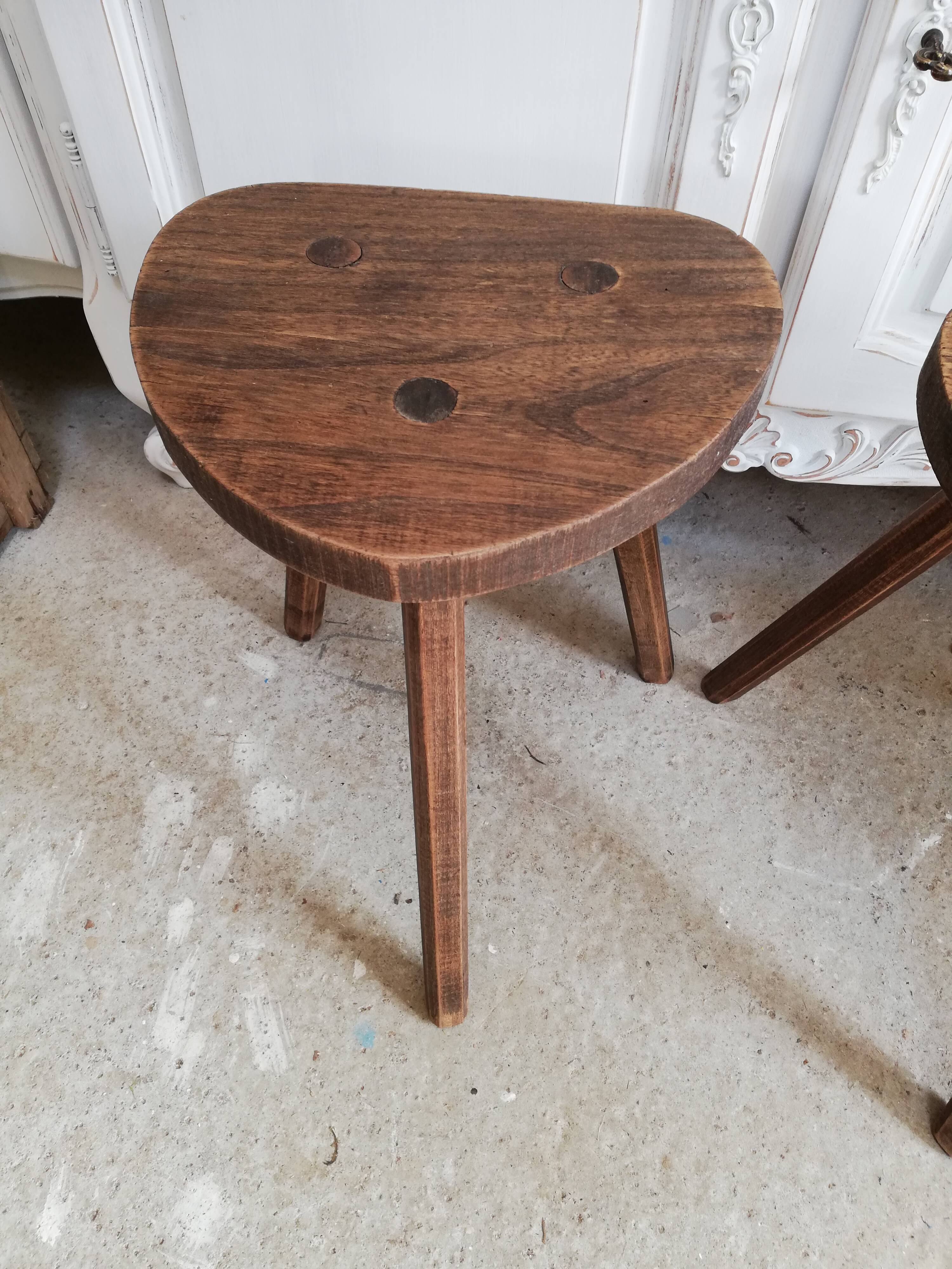 Oak triptych stools