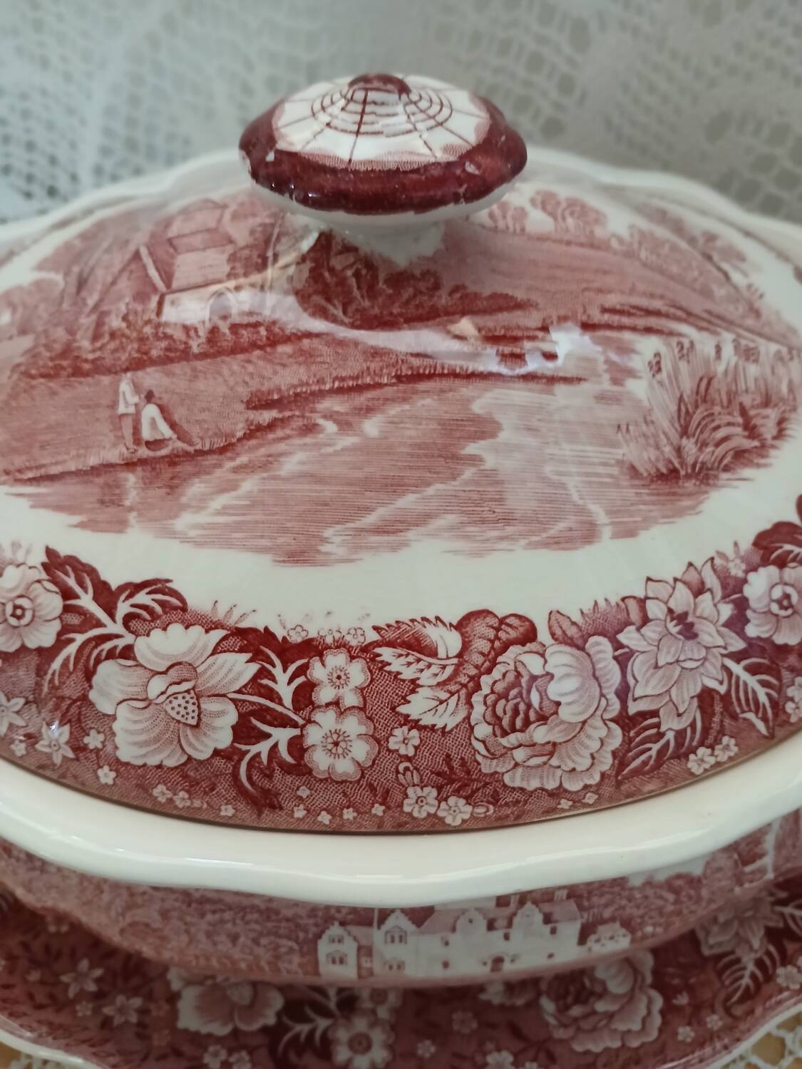 Antique Palissy soup tureen / England