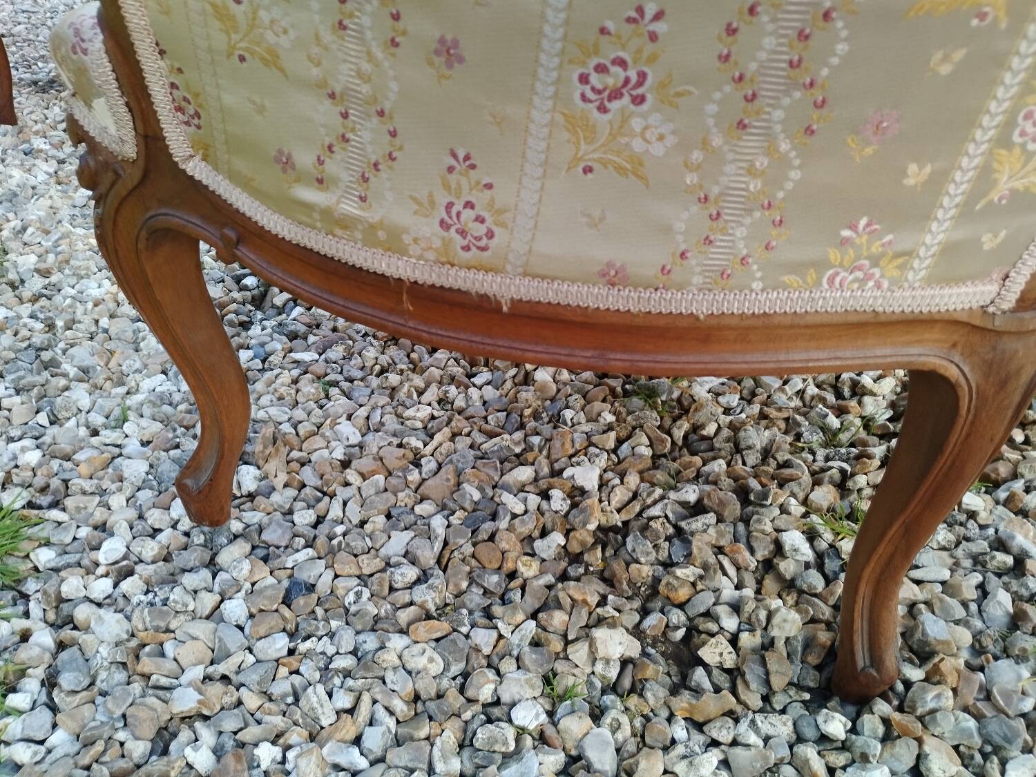 Paire de fauteuils anciens style louis xv