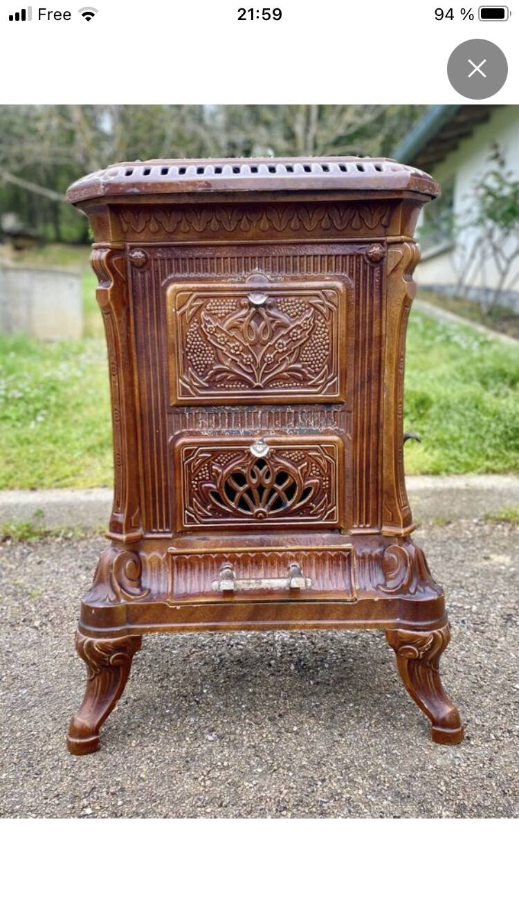 Antique enamelled cast iron pan