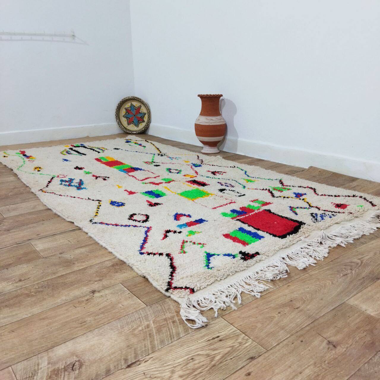 Tapis berbère marocain artisanal fait main 270 X 136 CM