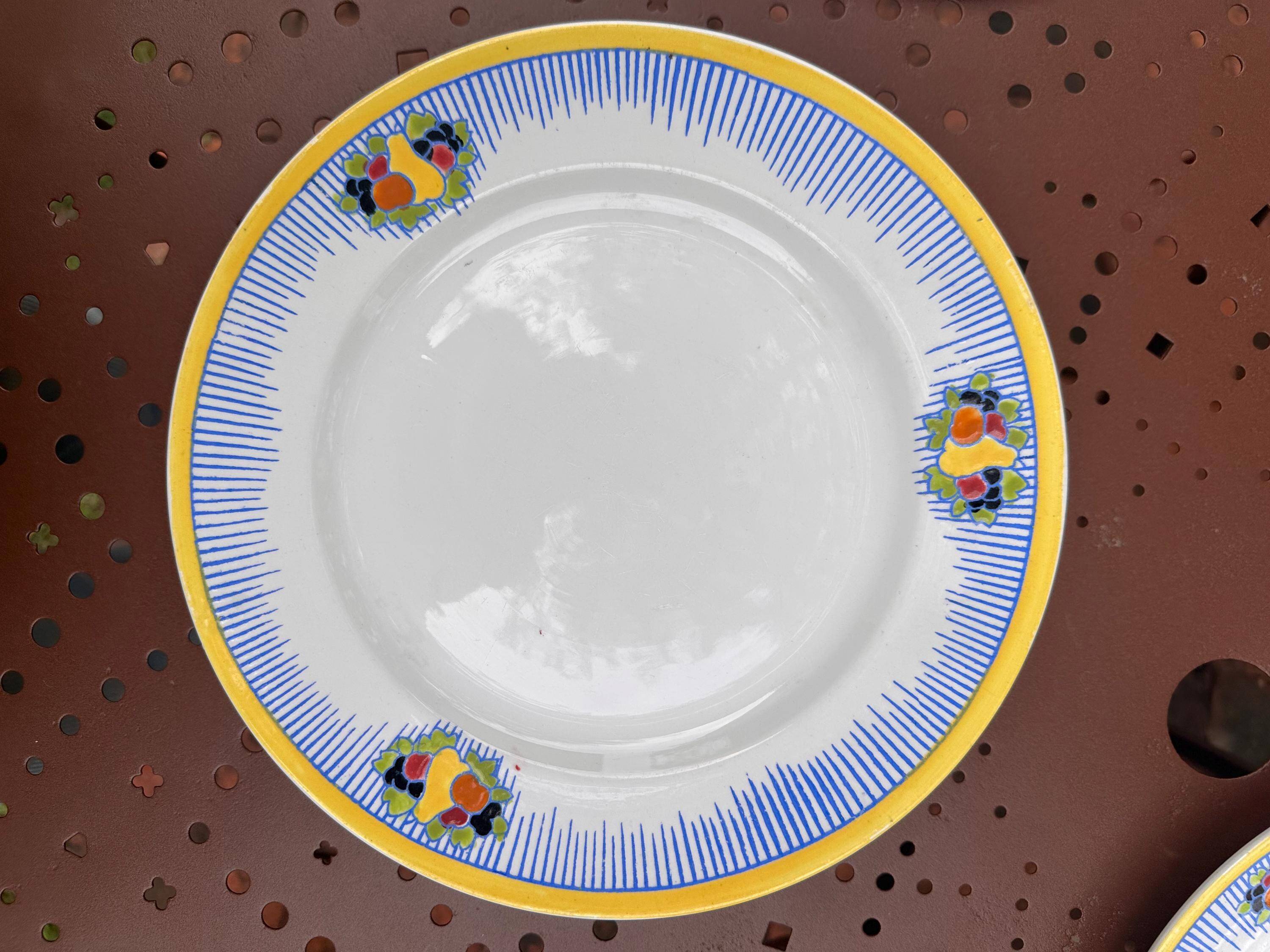 Set of 10 flat plates Boch Frères La Louvière – Art Deco fruit design