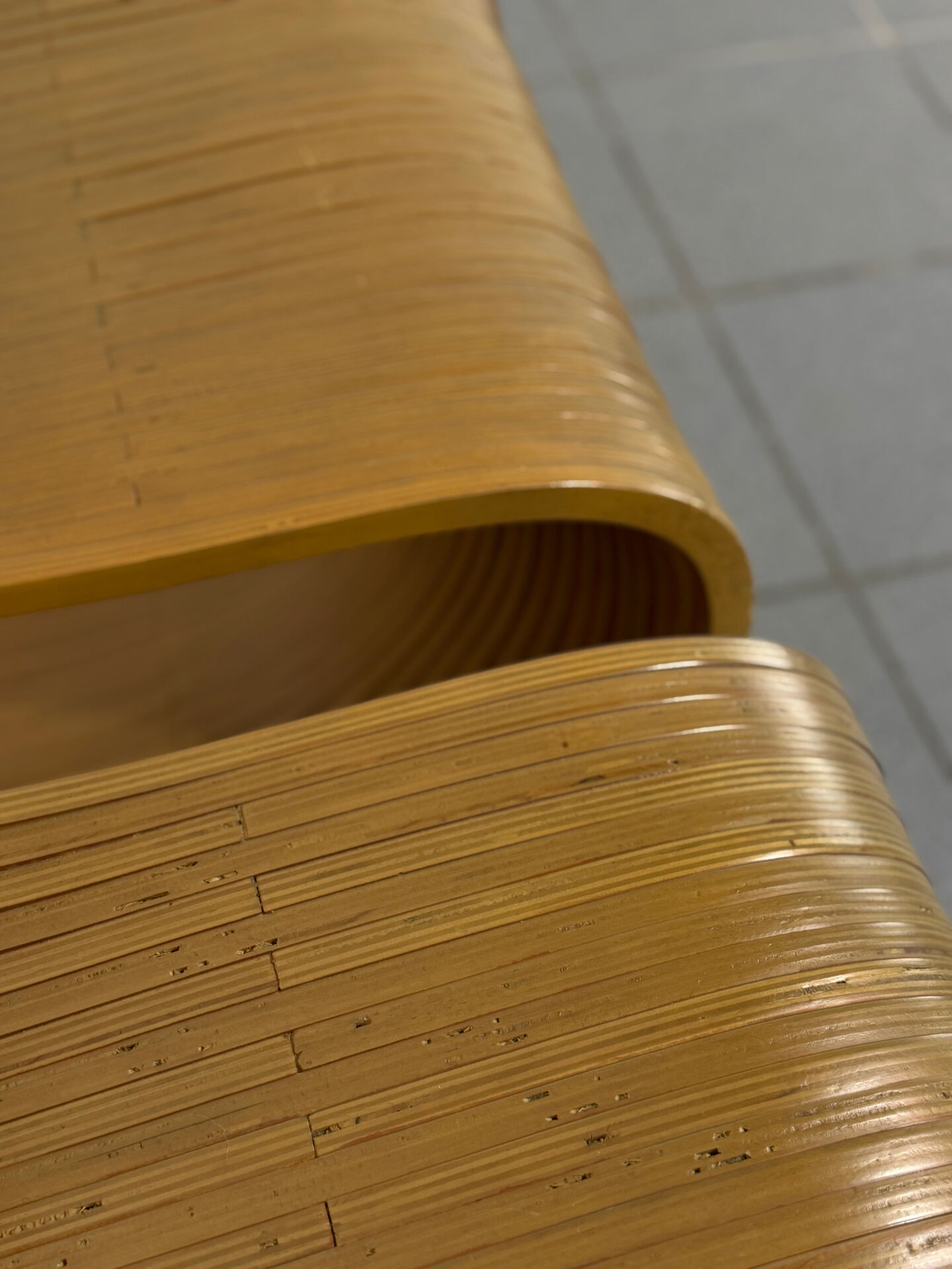 Lot de 4 chaises Contour par Alejandro Estrada pour Piegatto