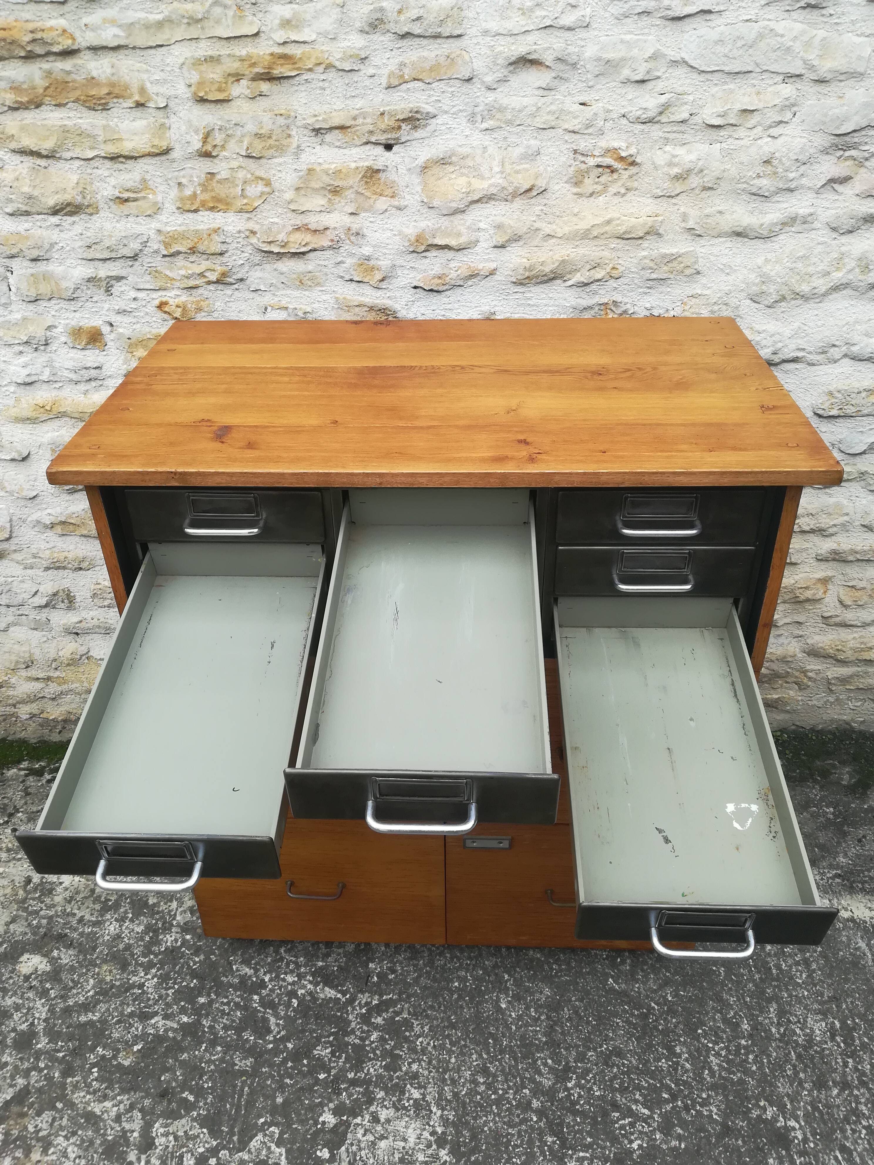 Professional furniture in wood and metal