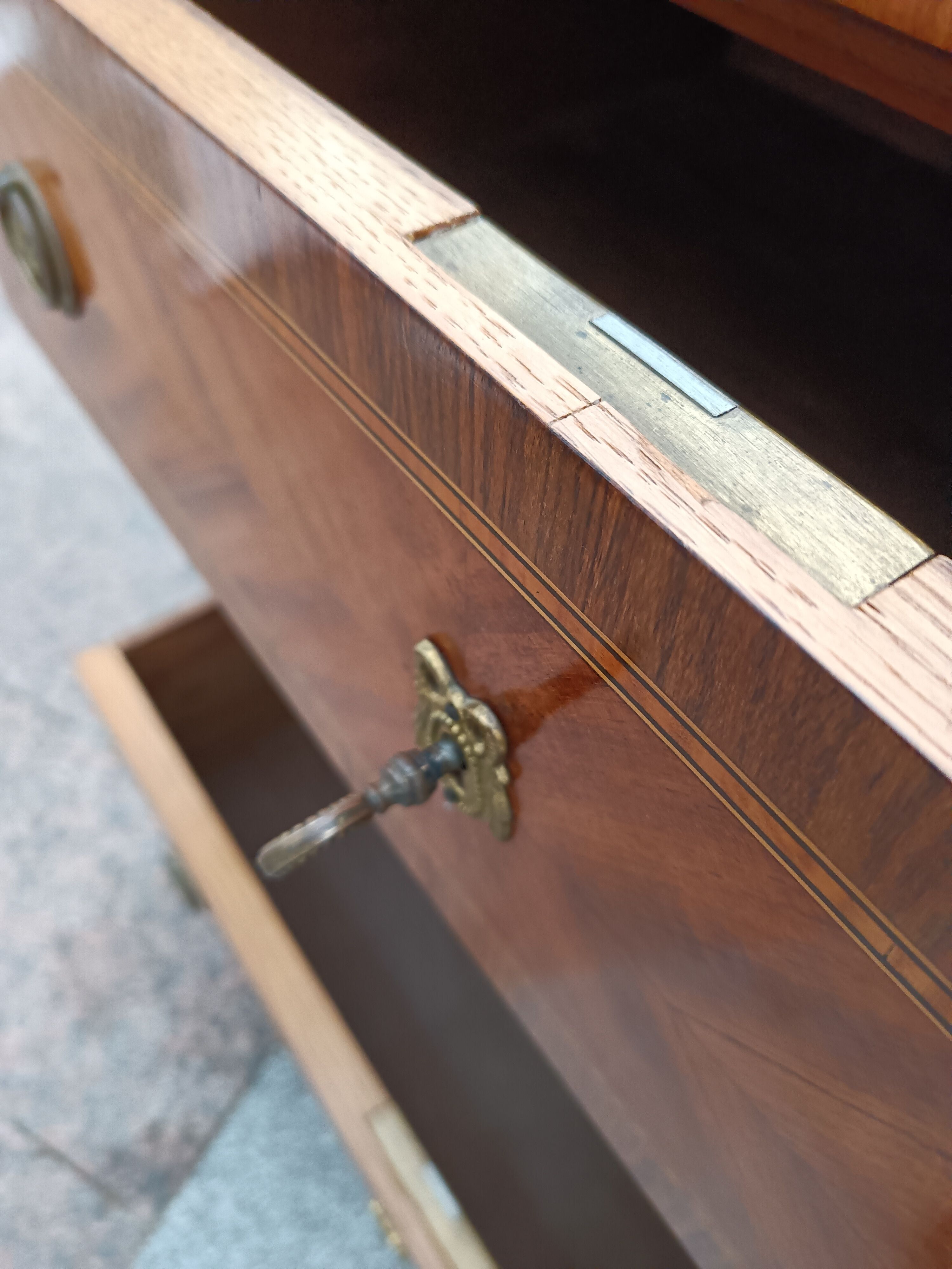 Old Louis XVI style chest of drawers in marquetry