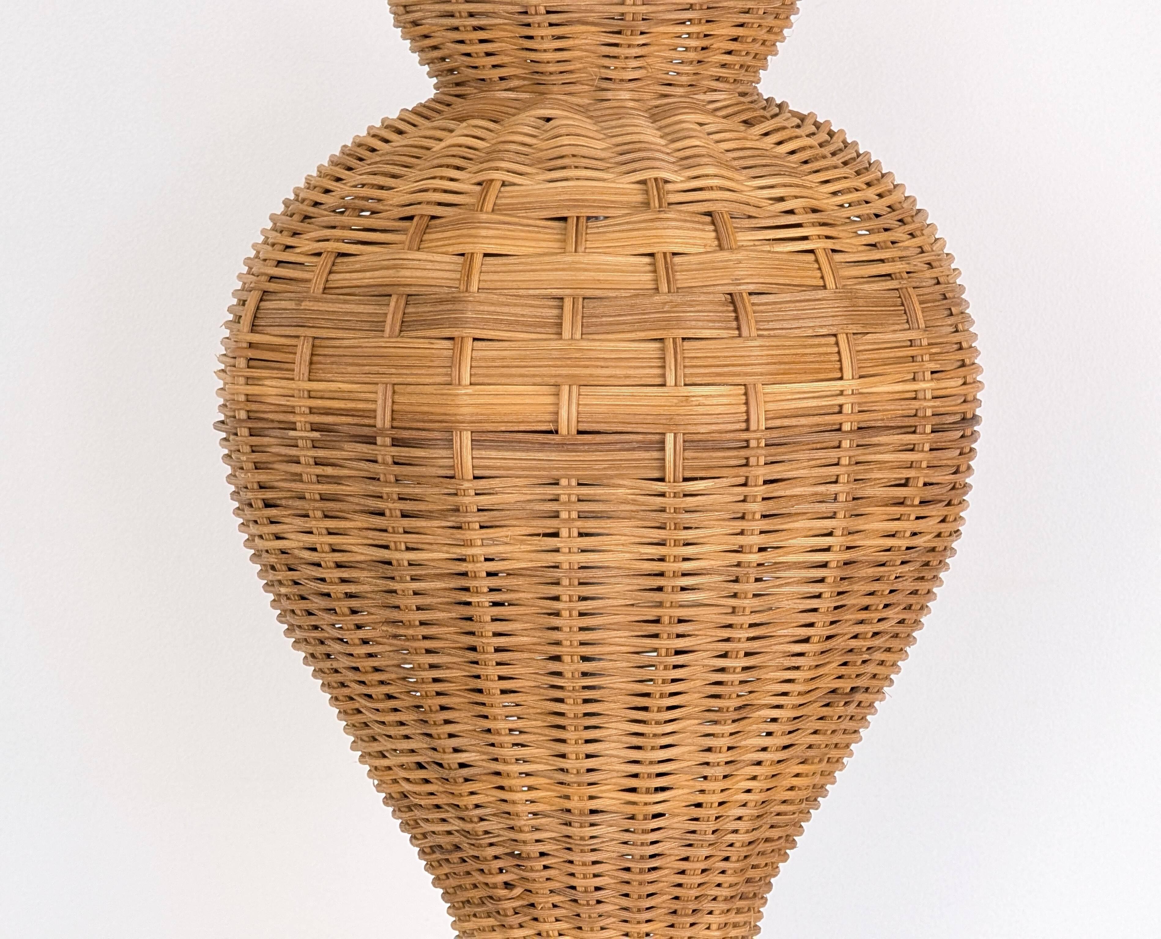 Woven rattan lamp base