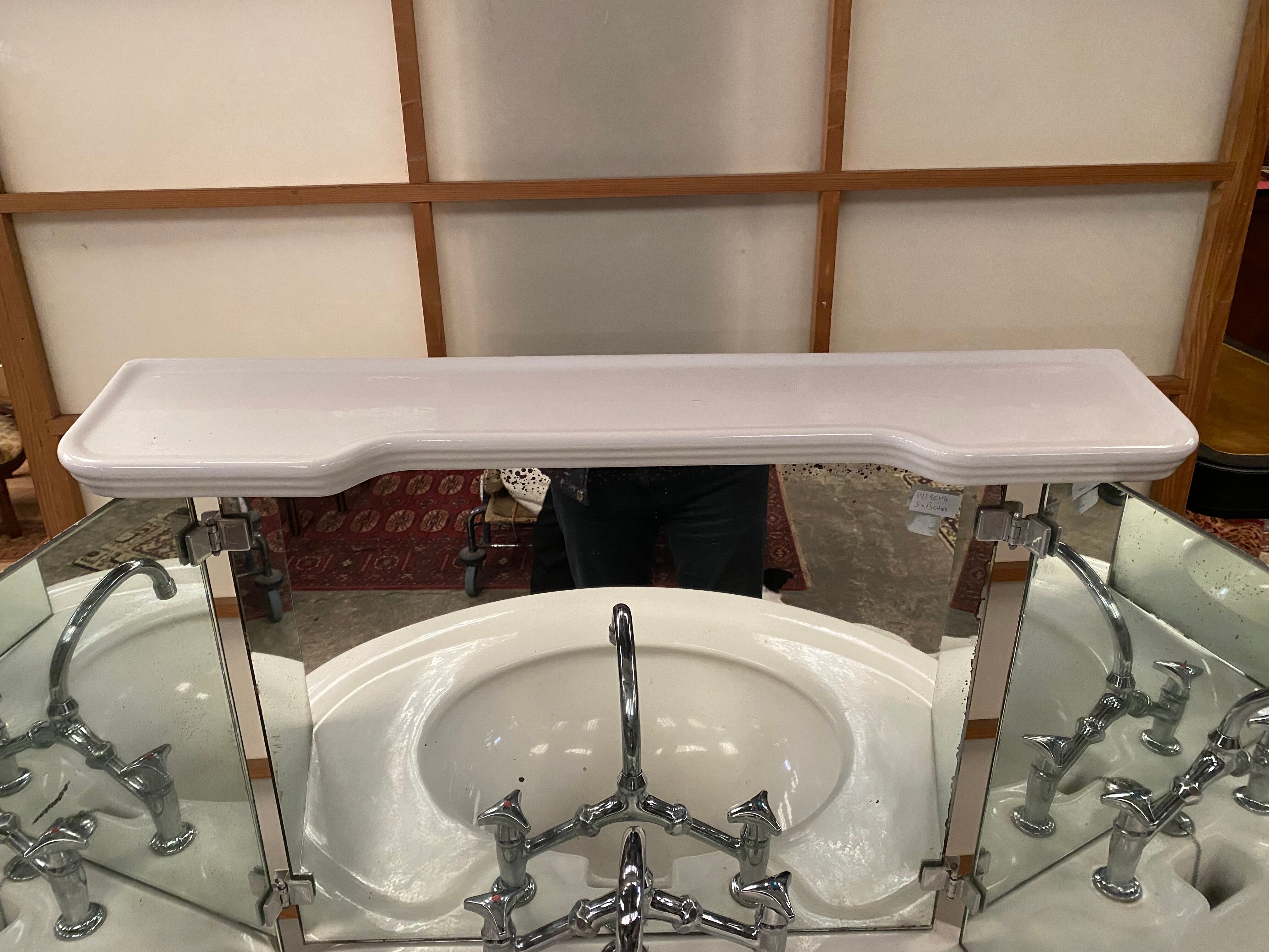 Art Deco washbasin