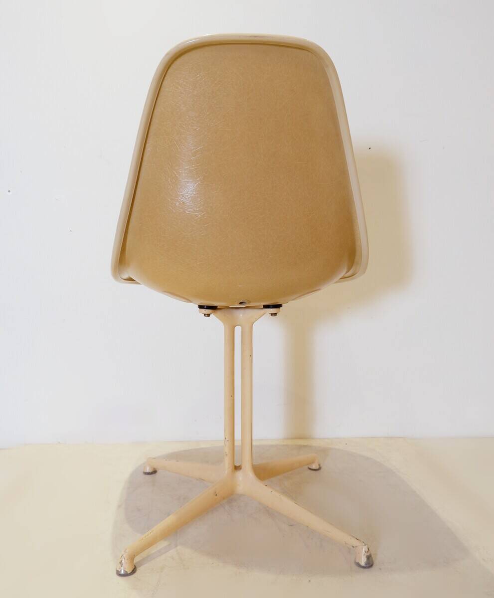 The Fonda chair by Eames for Herman Miller, 1960s, a pair available.