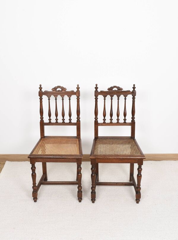 Chaises cannées, style Louis XIII