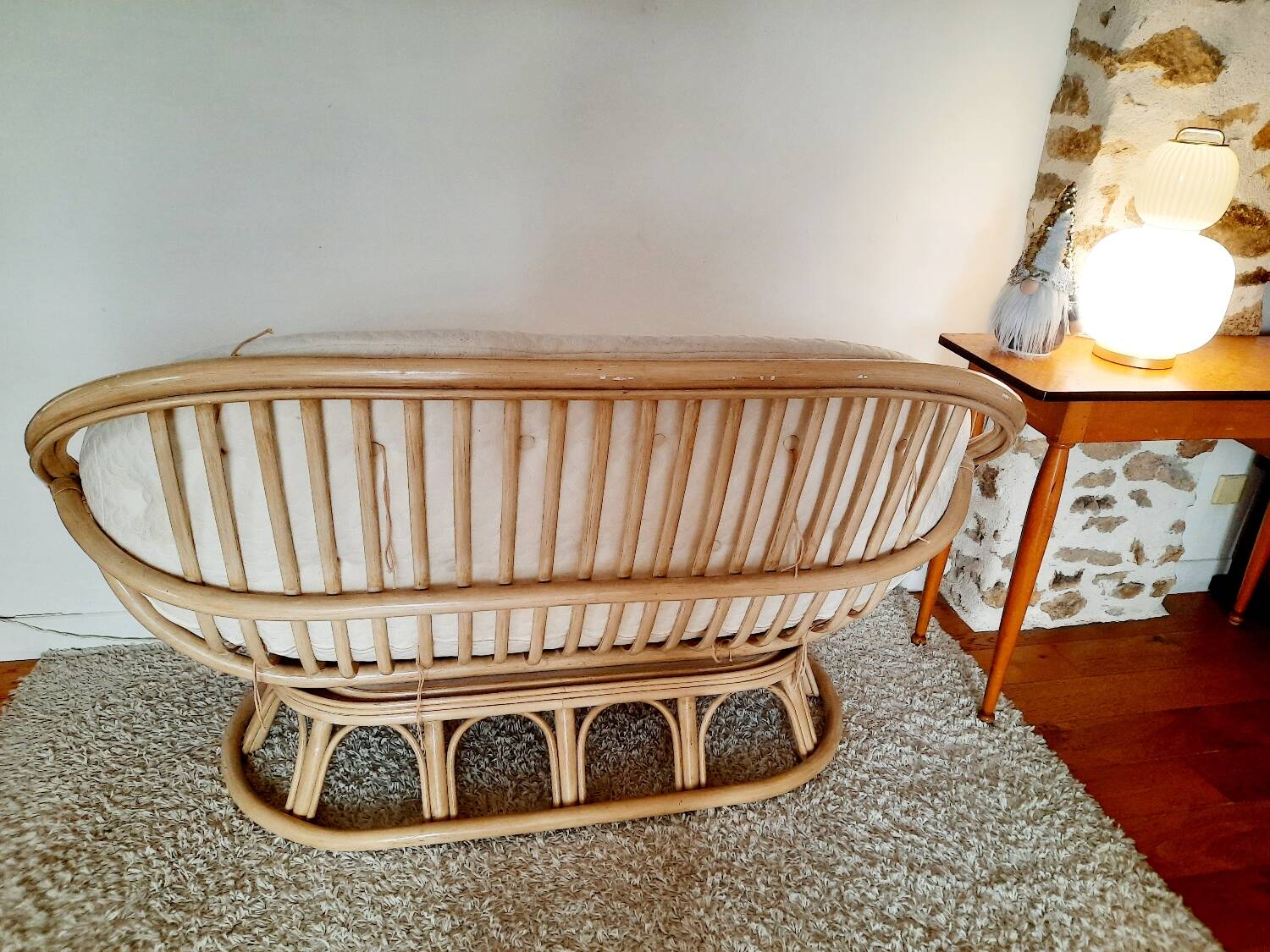 Vintage bohemian rattan canapé from the 60s and 70s.