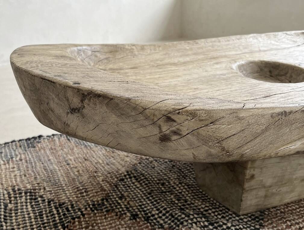 Table Naga traditionnelle indienne
