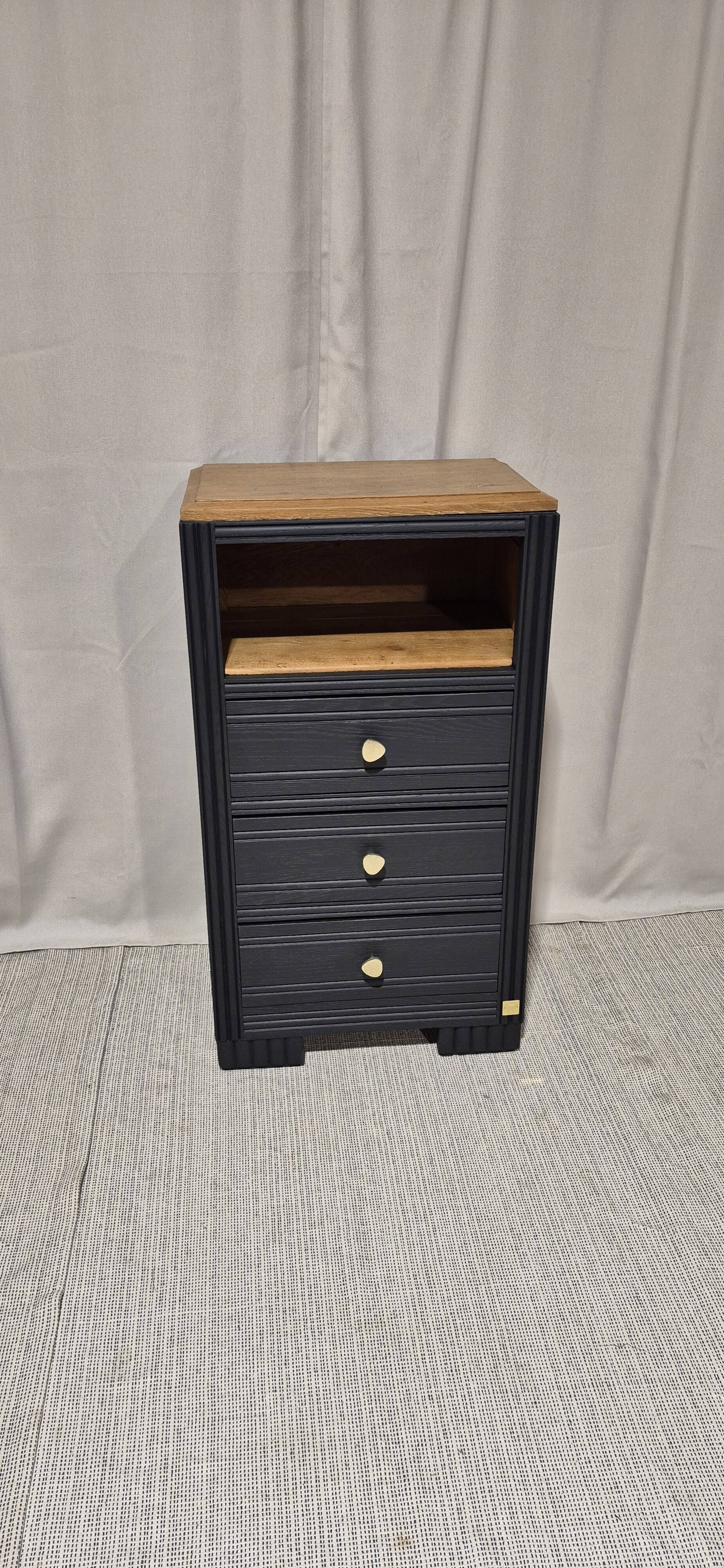 Art Deco entrance furniture