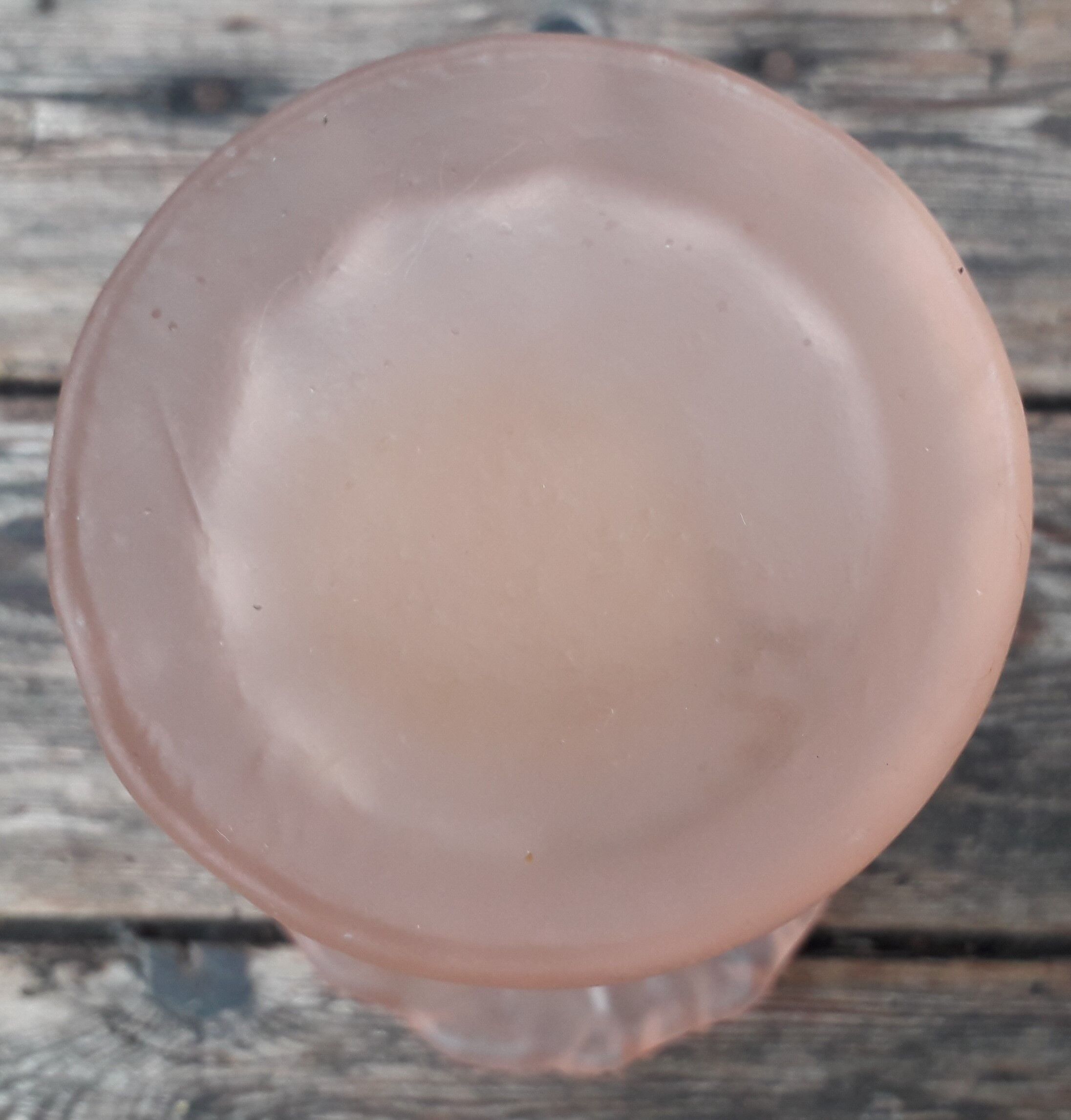 Mushroom-shaped vase in pink blown glass