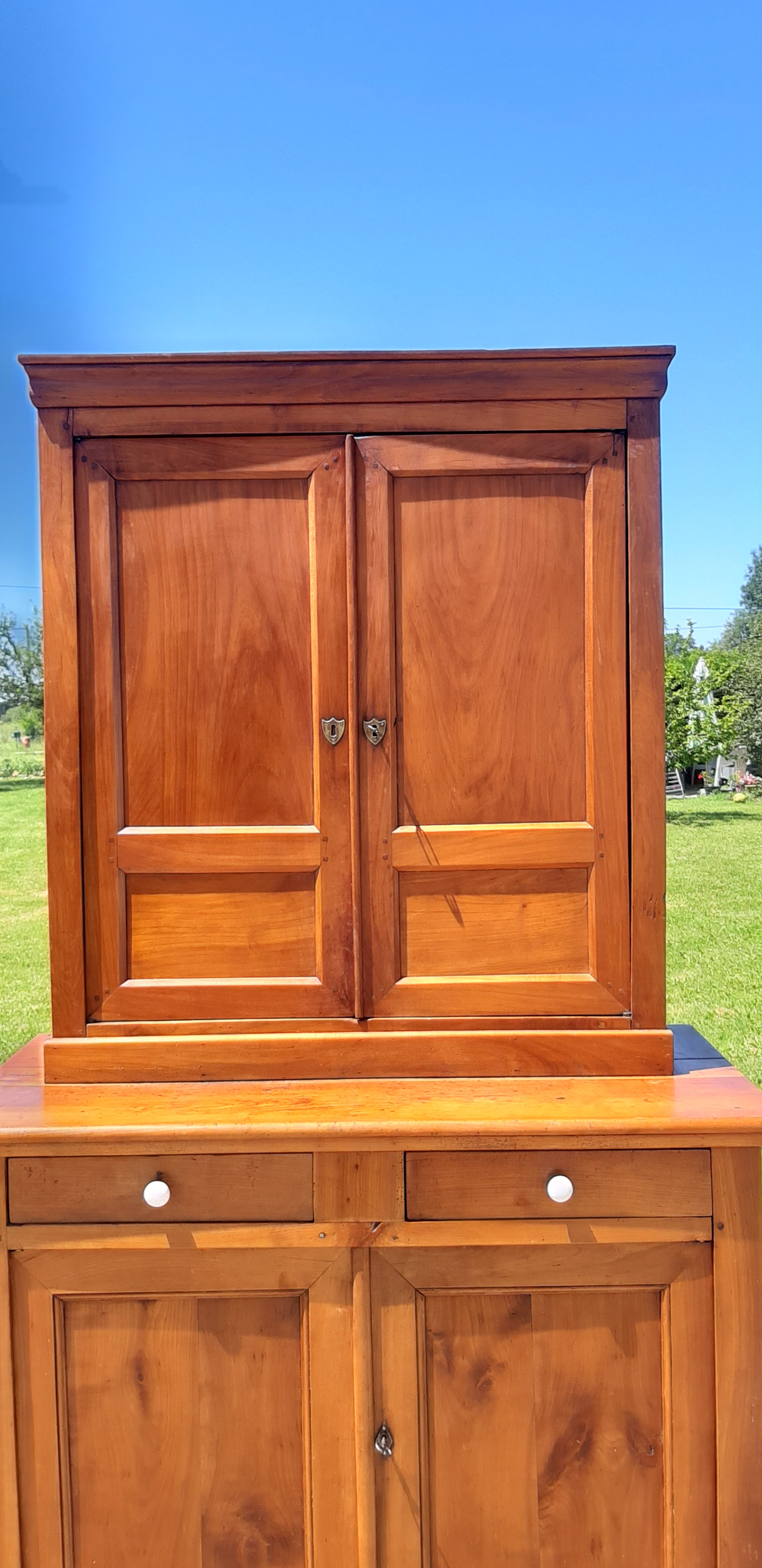 Vaissellier en Merisier 19th