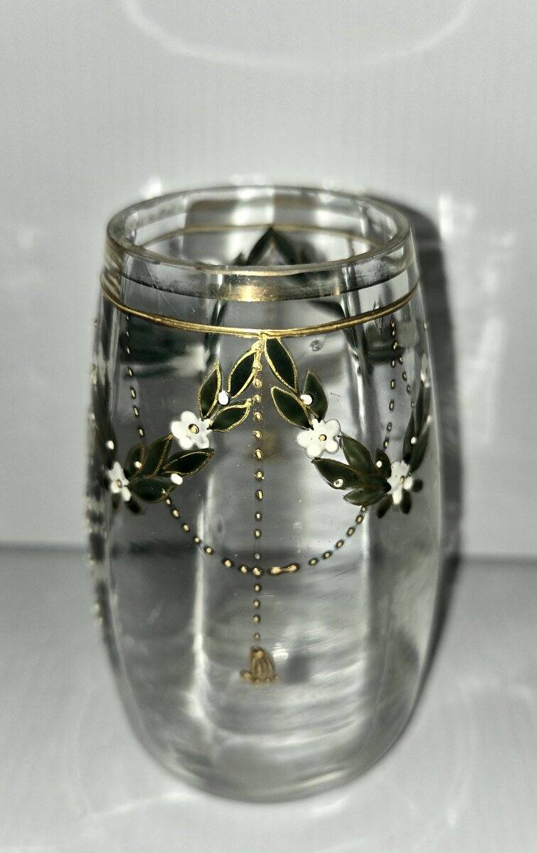 Vase époque Art Nouveau décoré à la main