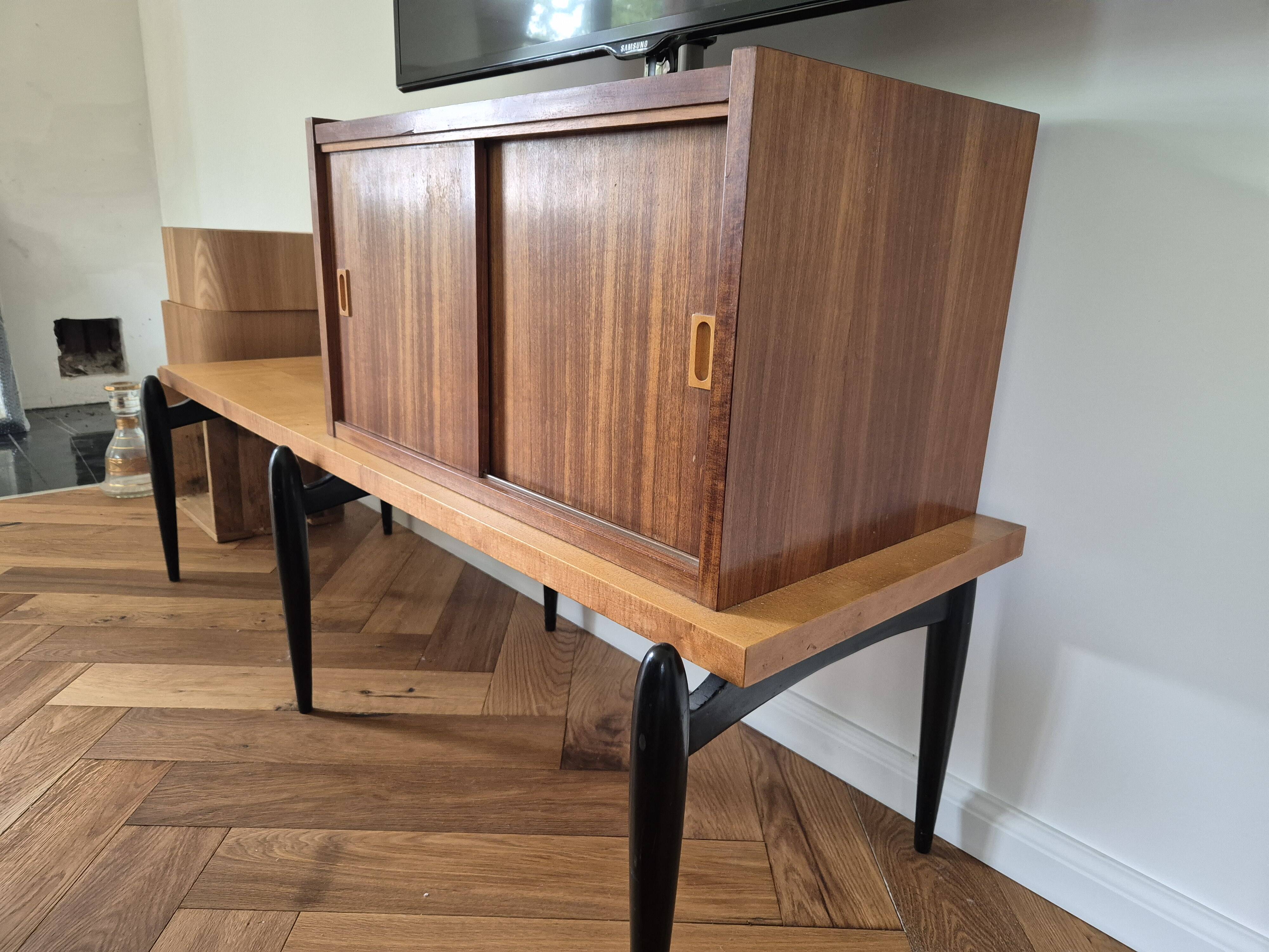 Meuble vintage dans le style d'Alfred Hendrickx