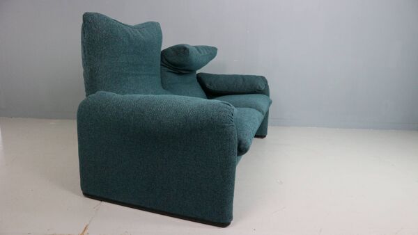 Vico Magistretti Canapé 2 places retapissé ''Maralunga'' Pour Cassina