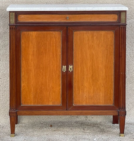 Buffet de style Louis XVI