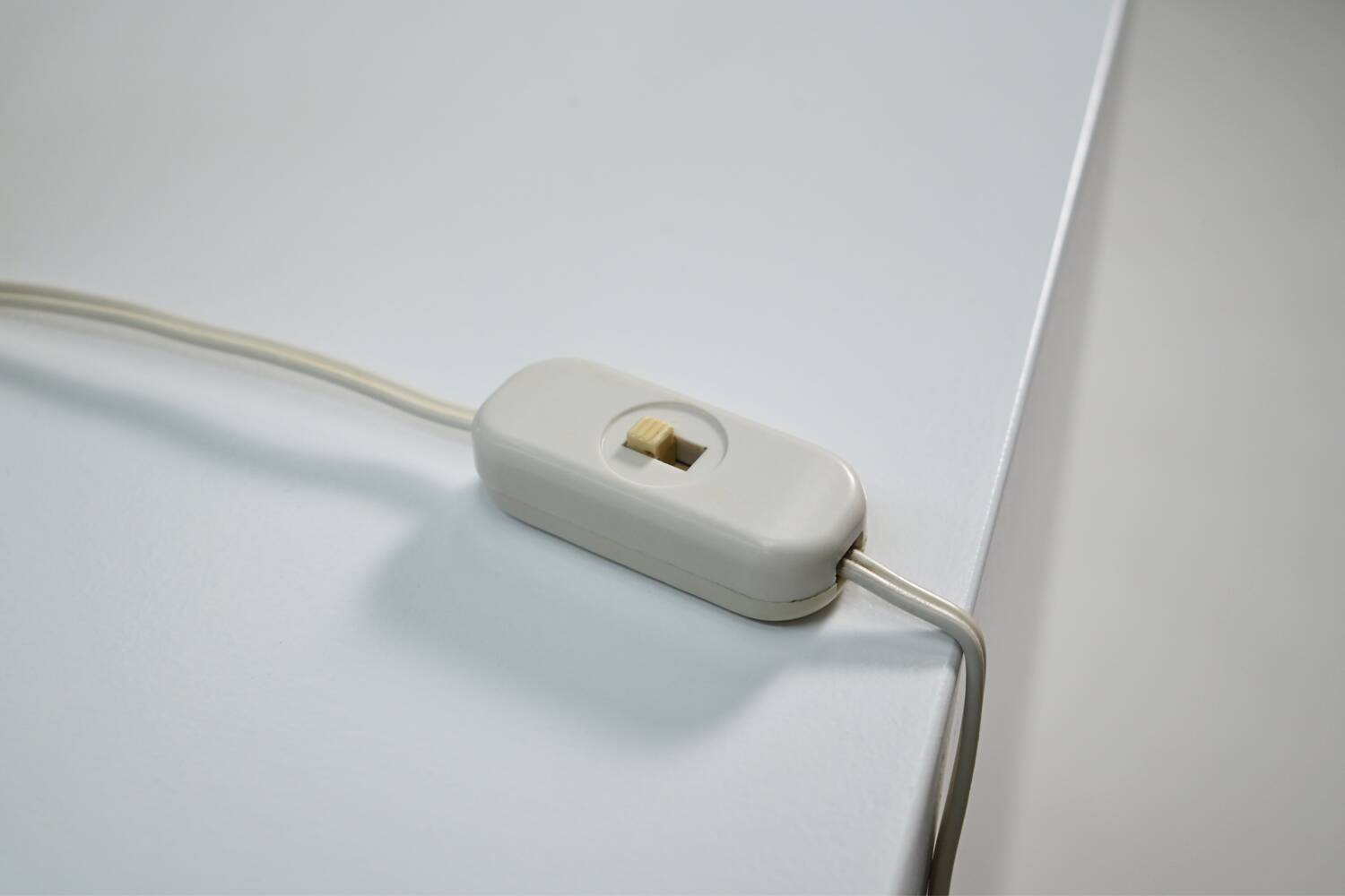 Vintage table lamp produced by Alfaplex Milano, 1960s Italy.