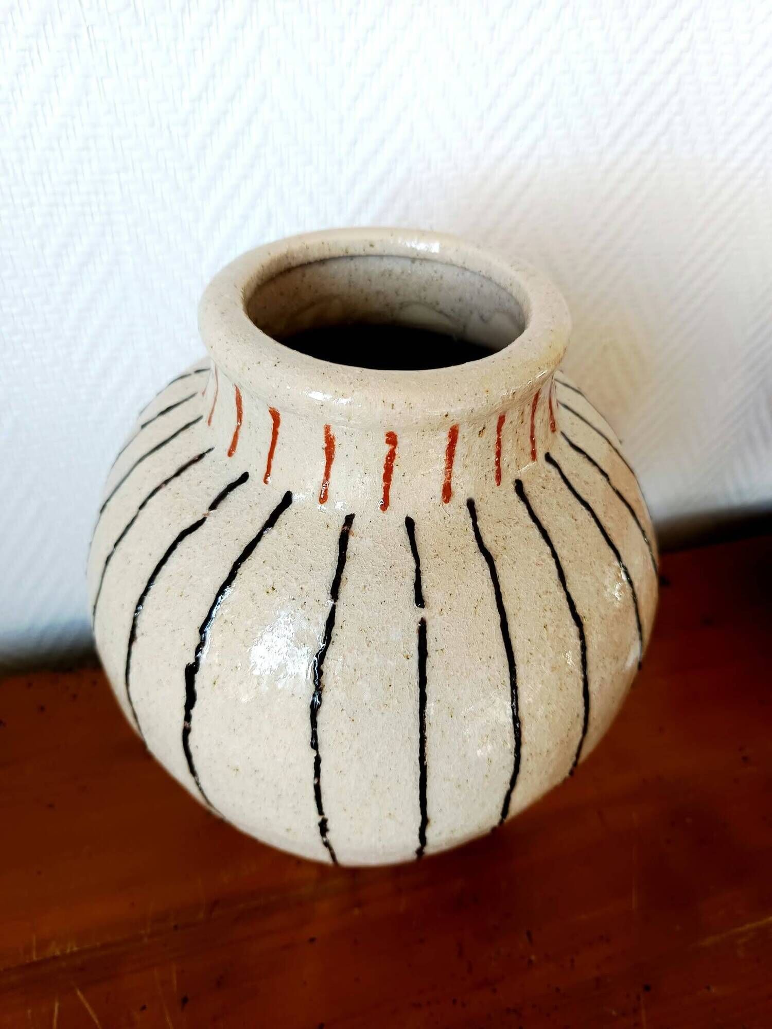 Brutalist ceramic vase