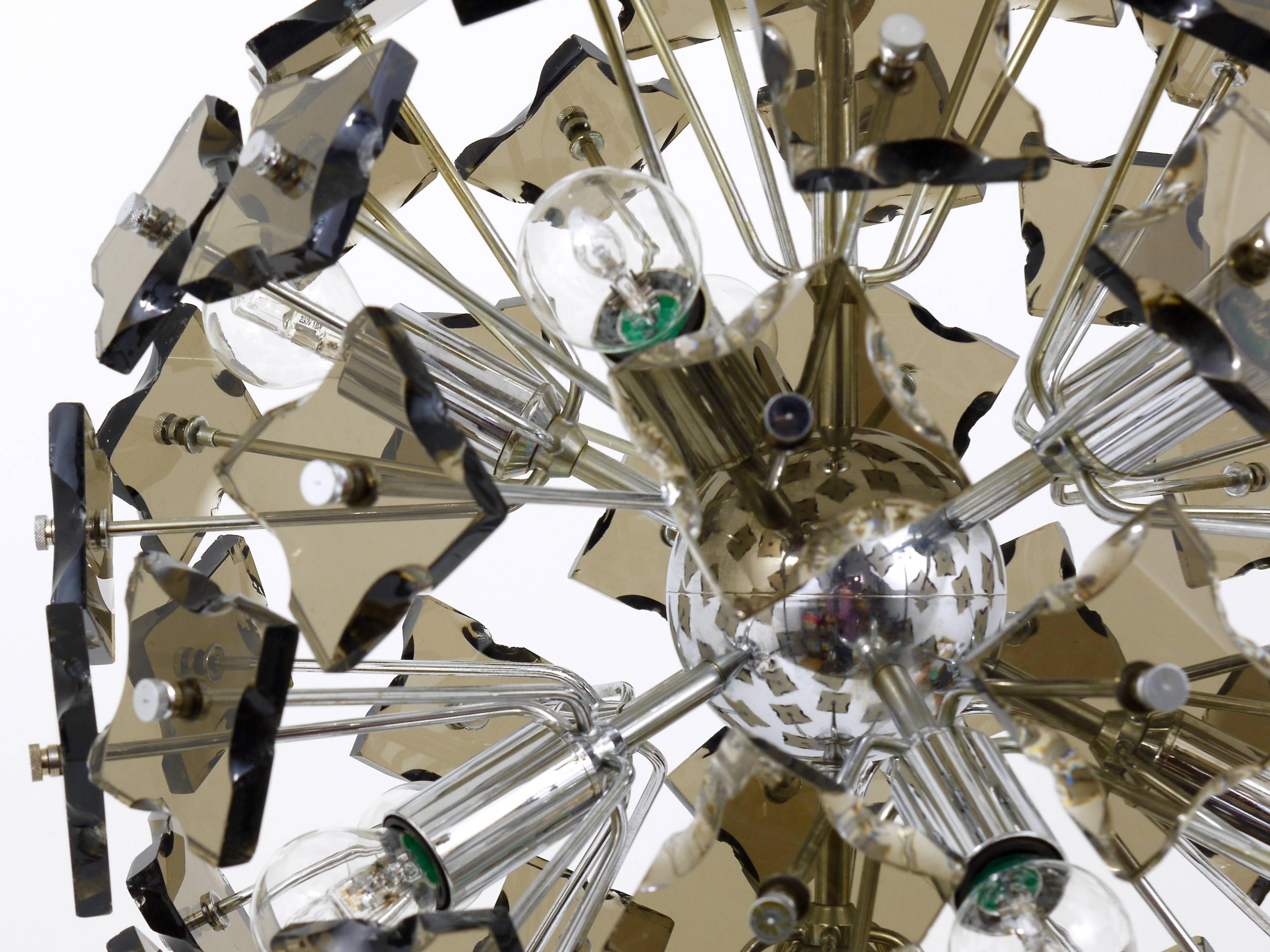 Cut glass Sputnik chandelier Fontana Arte Mid-20th century