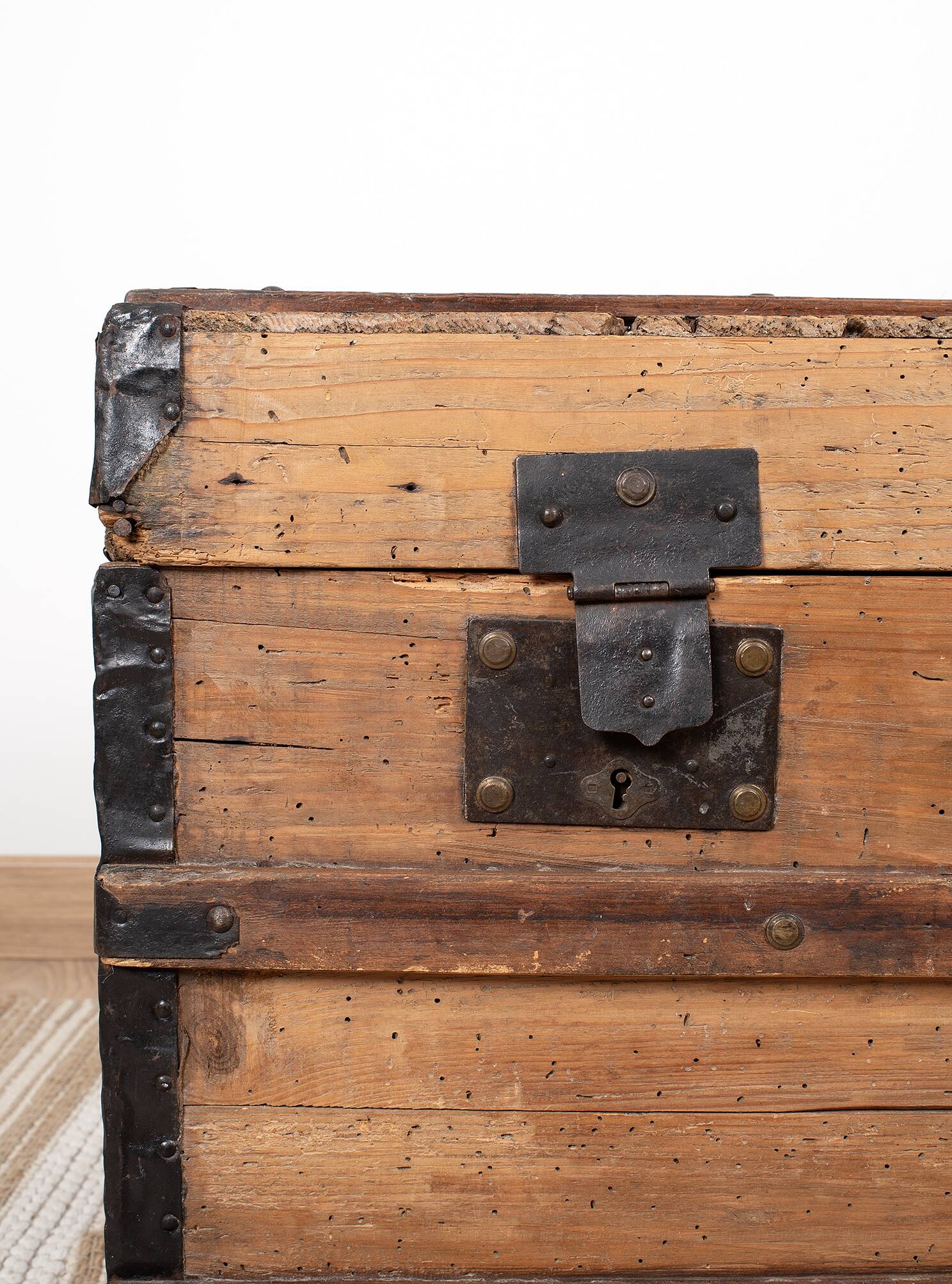 Large old trunk, wood and steel