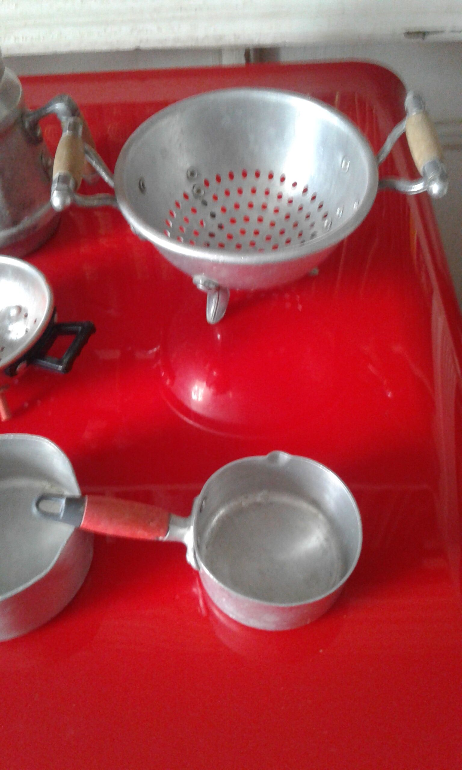 Set of 8 aluminum utensils for dinettes