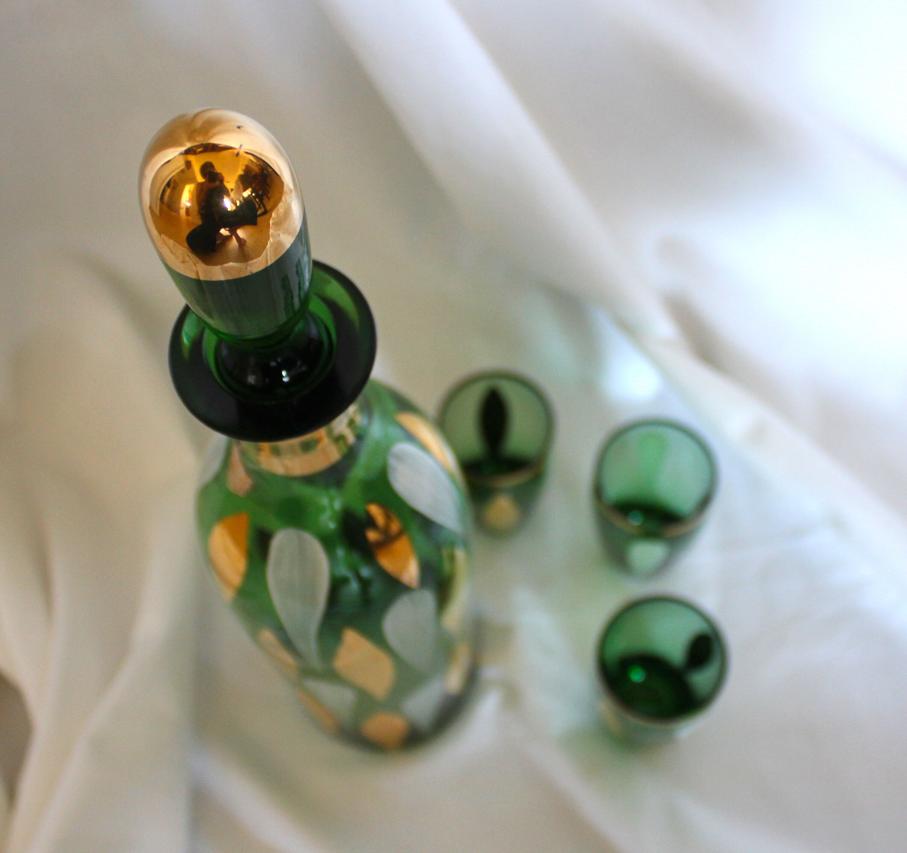 Set carafe and glasses
