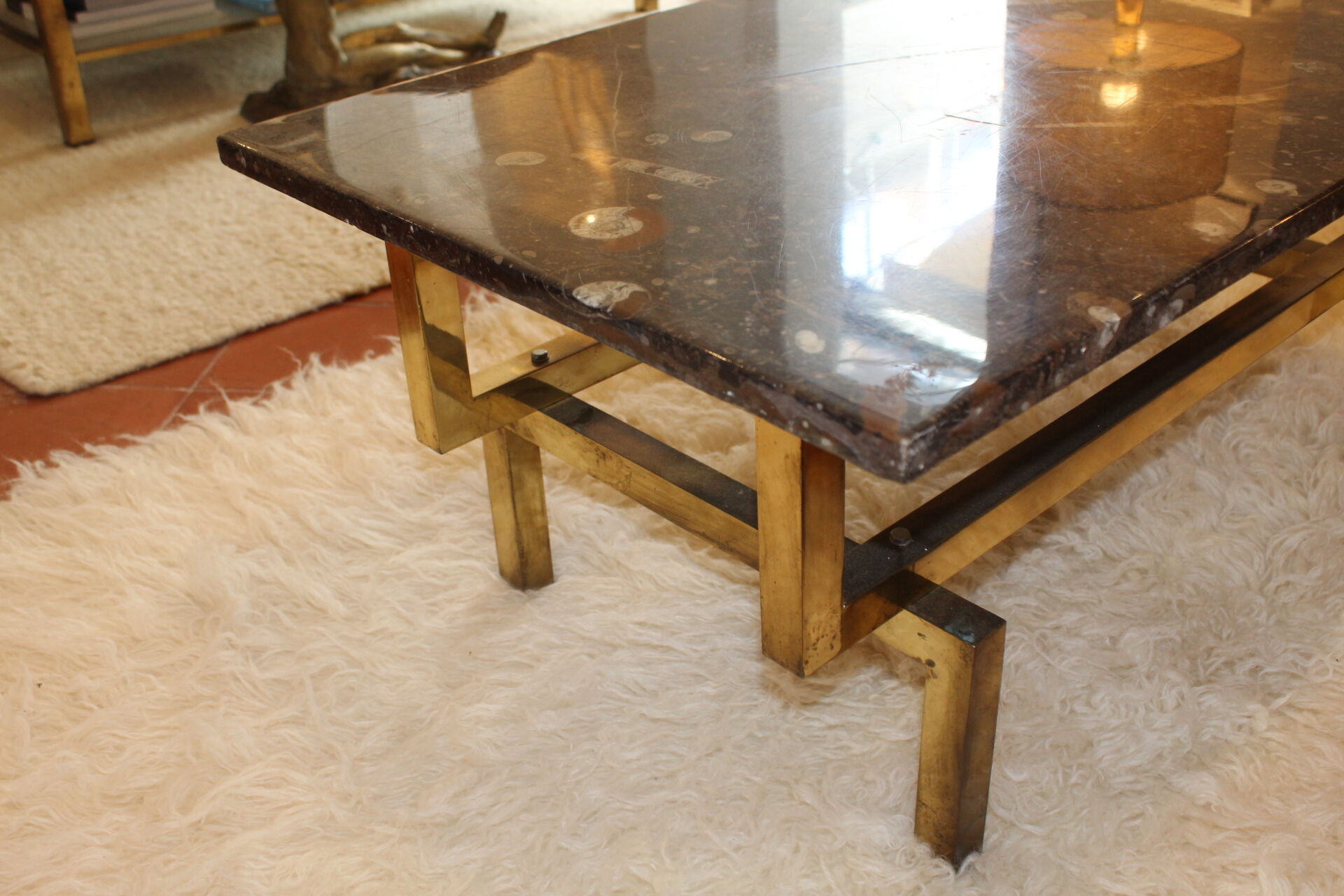 Black stone coffee table foot brass 70s