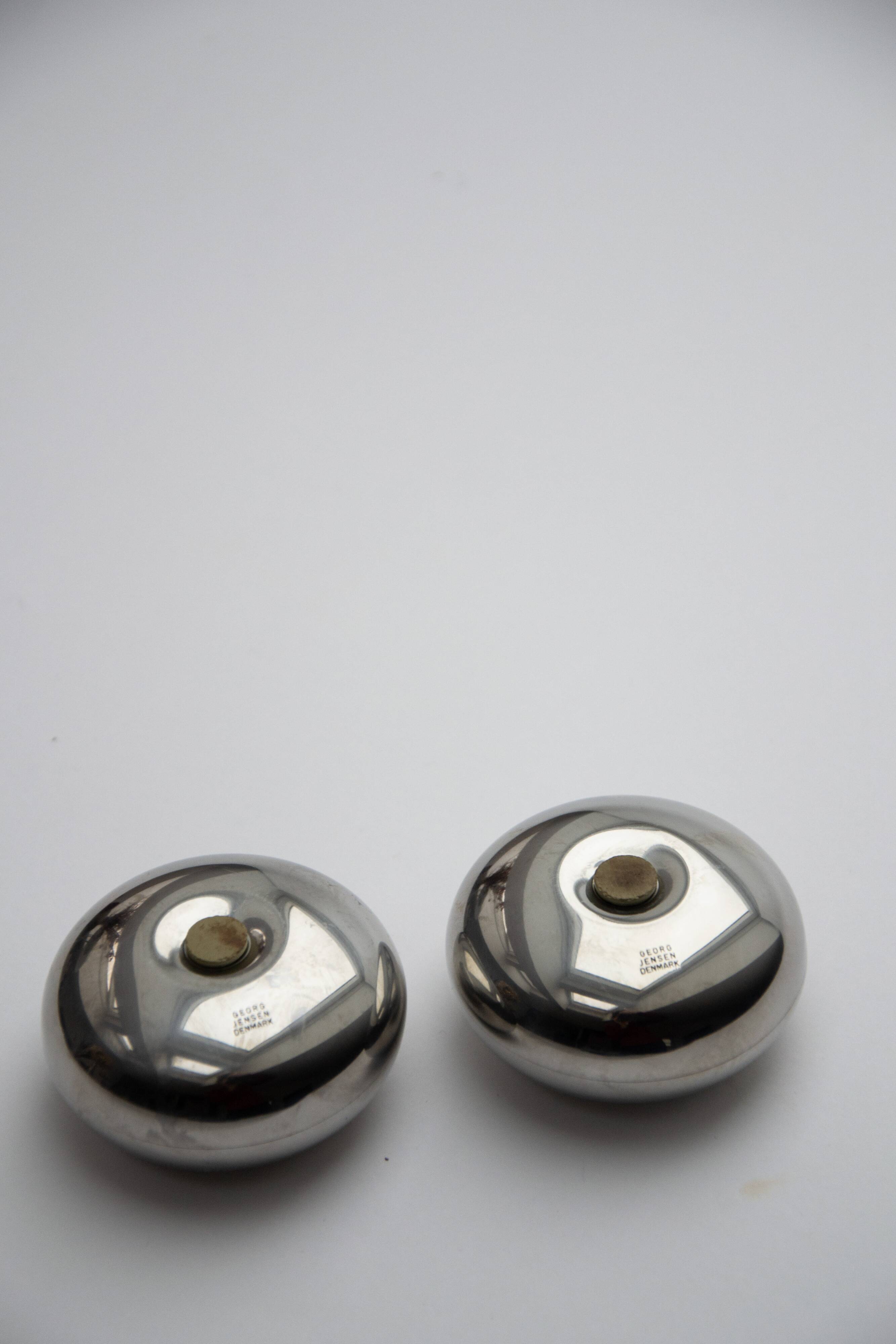 Rare salt and pepper shaker – Georg Jensen, stainless steel