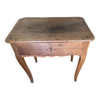 Wooden pedestal table