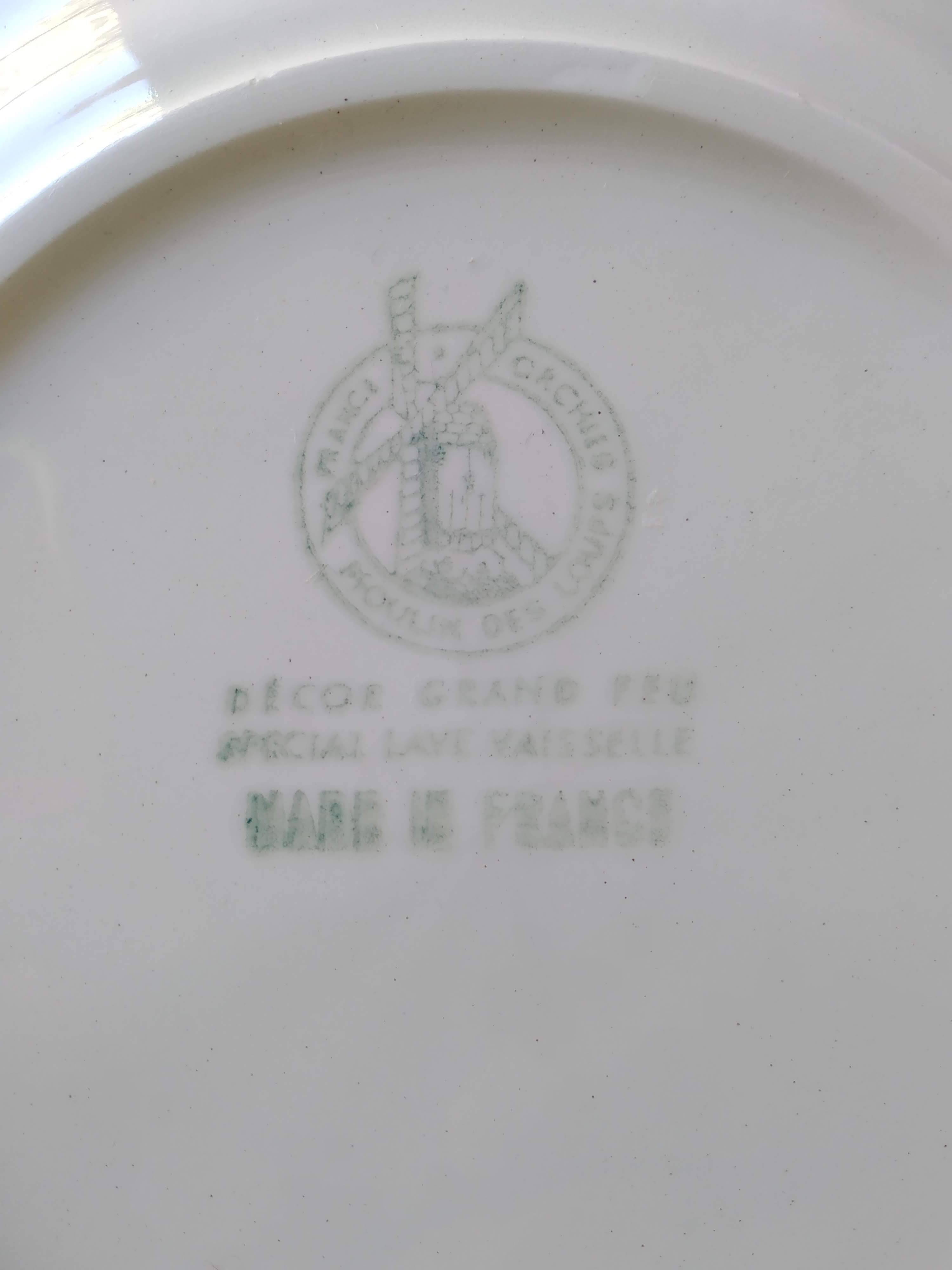 6 vintage Scottish Moulin des Loups dessert plates