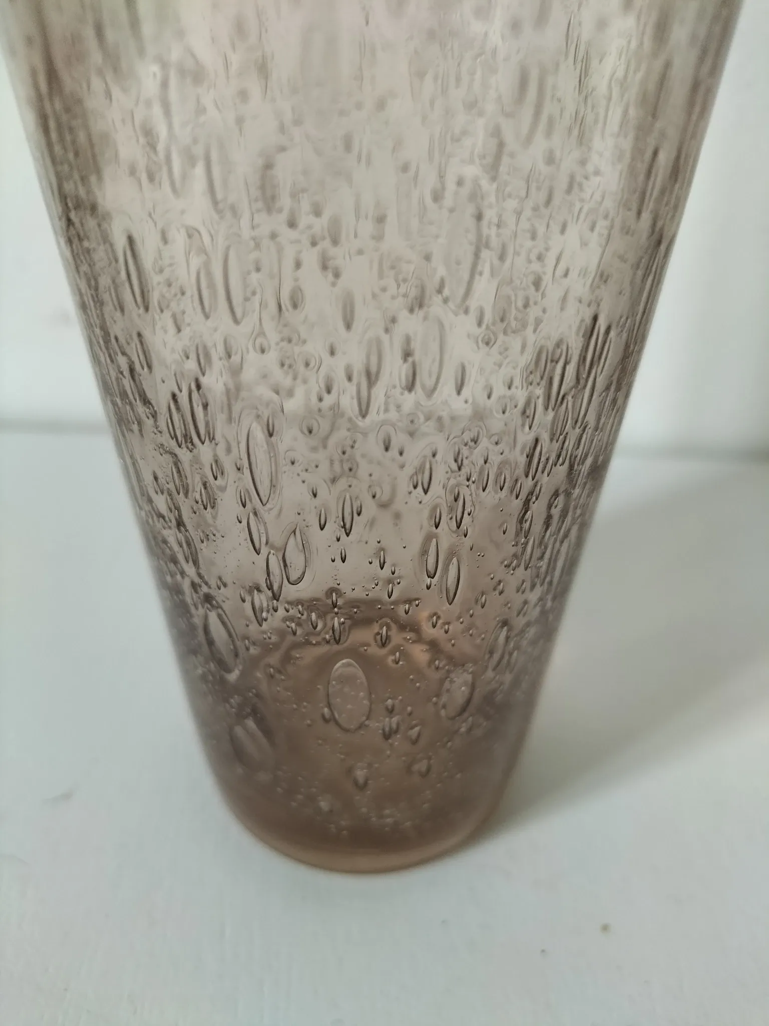 Bubble glass vase signed Biot – Pink beige
