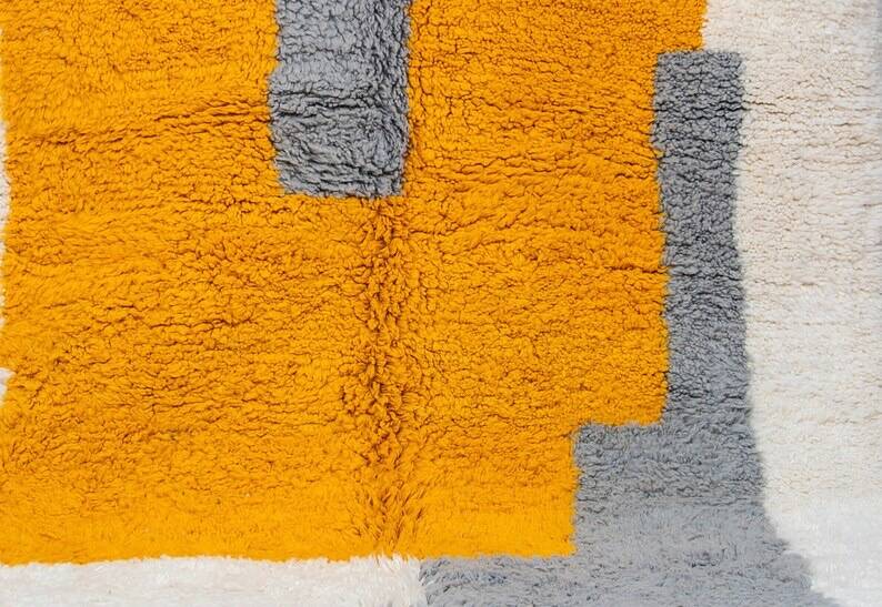 Traditional handmade Beni Ouraine rug, size 100 x 200 cm