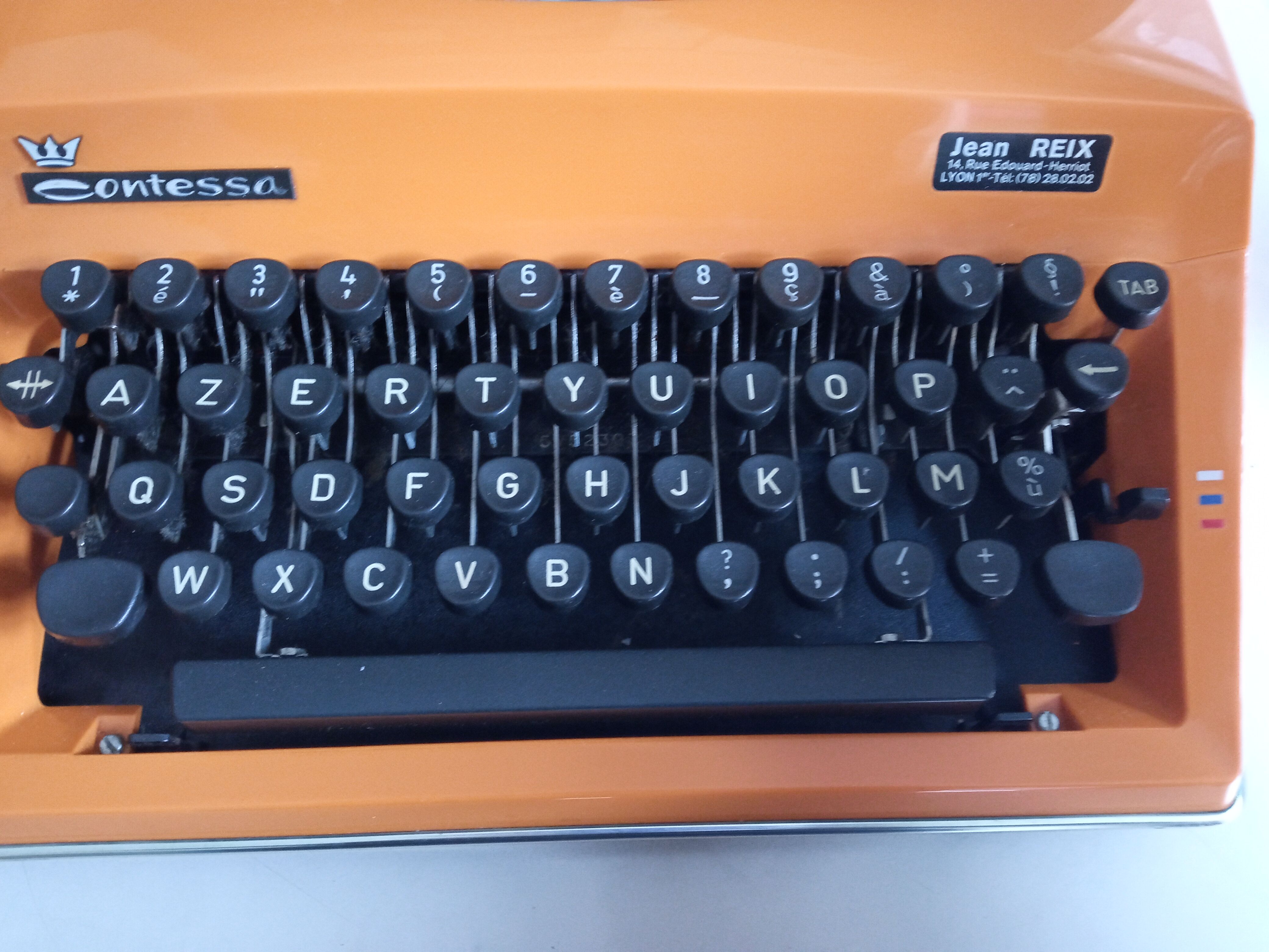 Triumph-Adler Contessa de Luxe