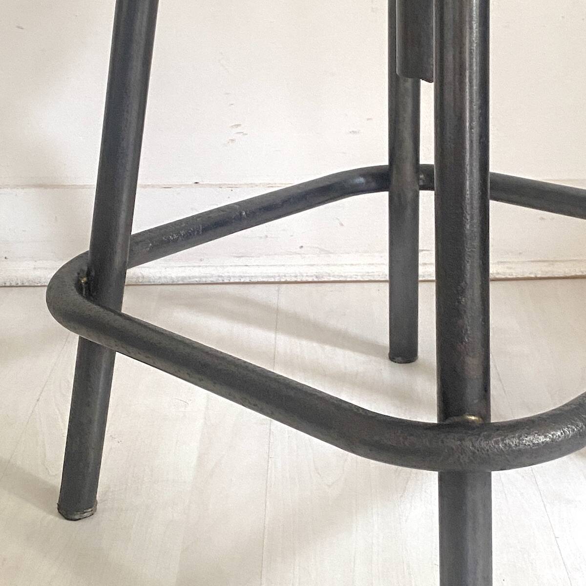 Industrial high stool, adjustable height