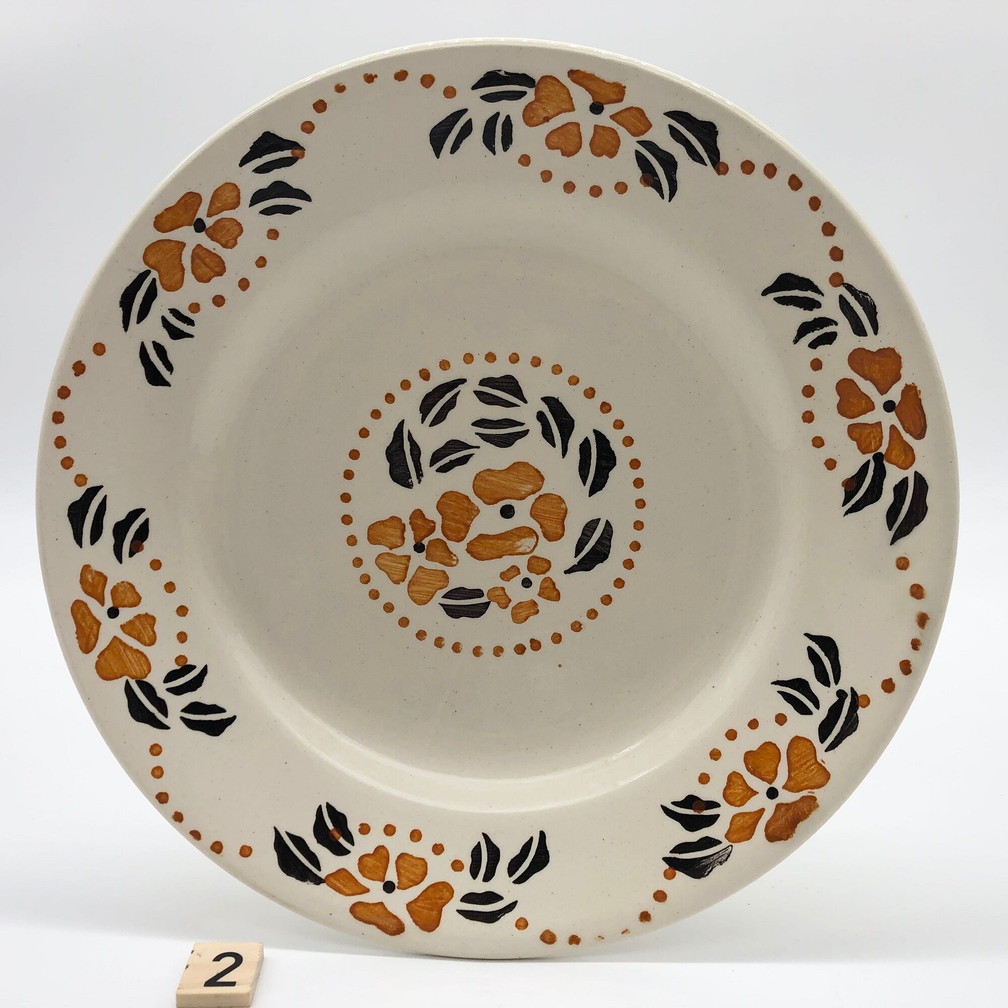 6 Flat plates in iron earth, "Longchamp" model "Primax"