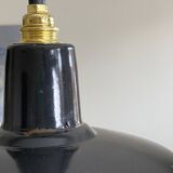 Suspension antique lampshade in black enamelled sheet metal.