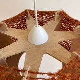 Stretched wool and wood suspension