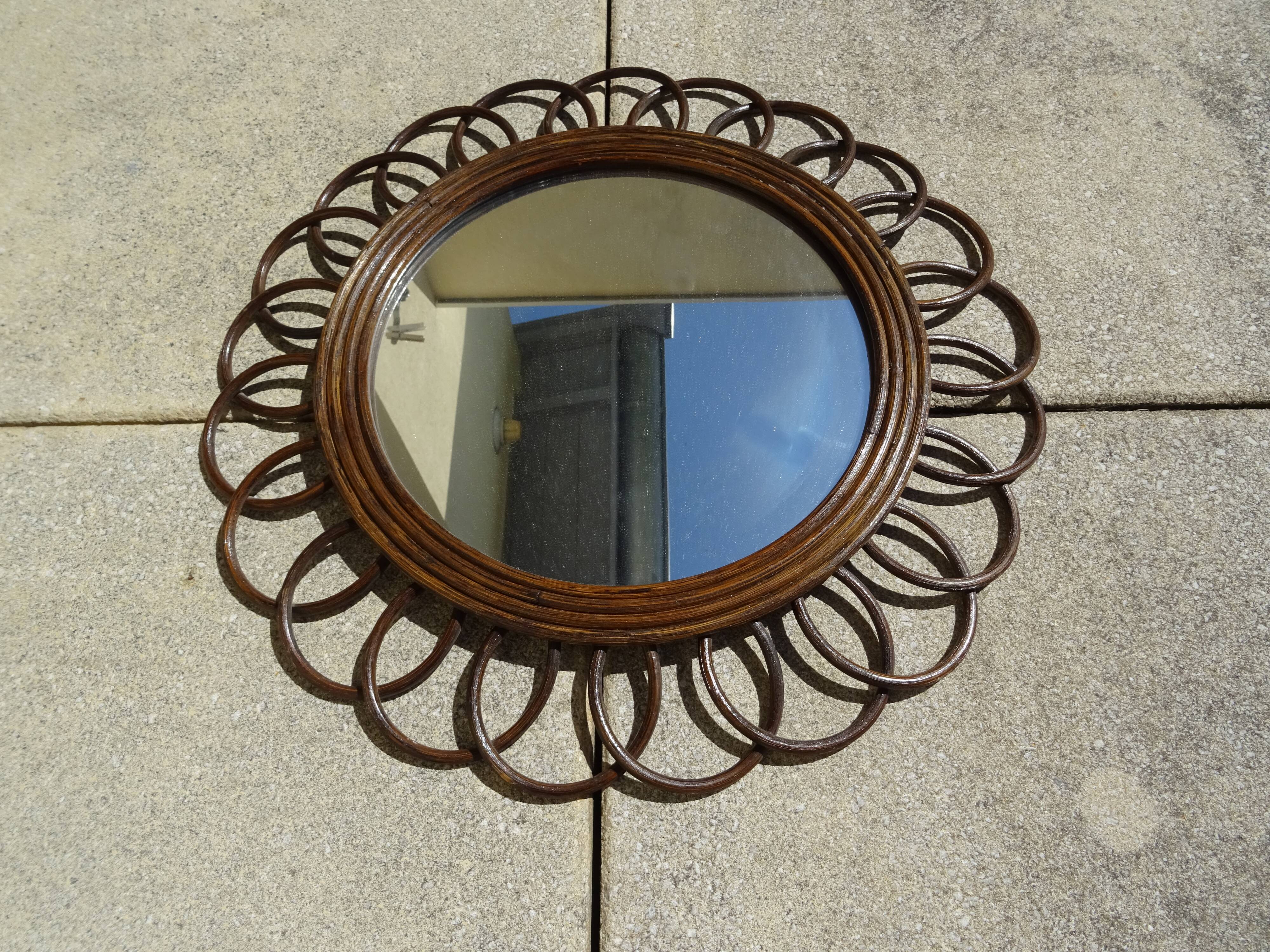 Vintage rattan mirror flower year 60