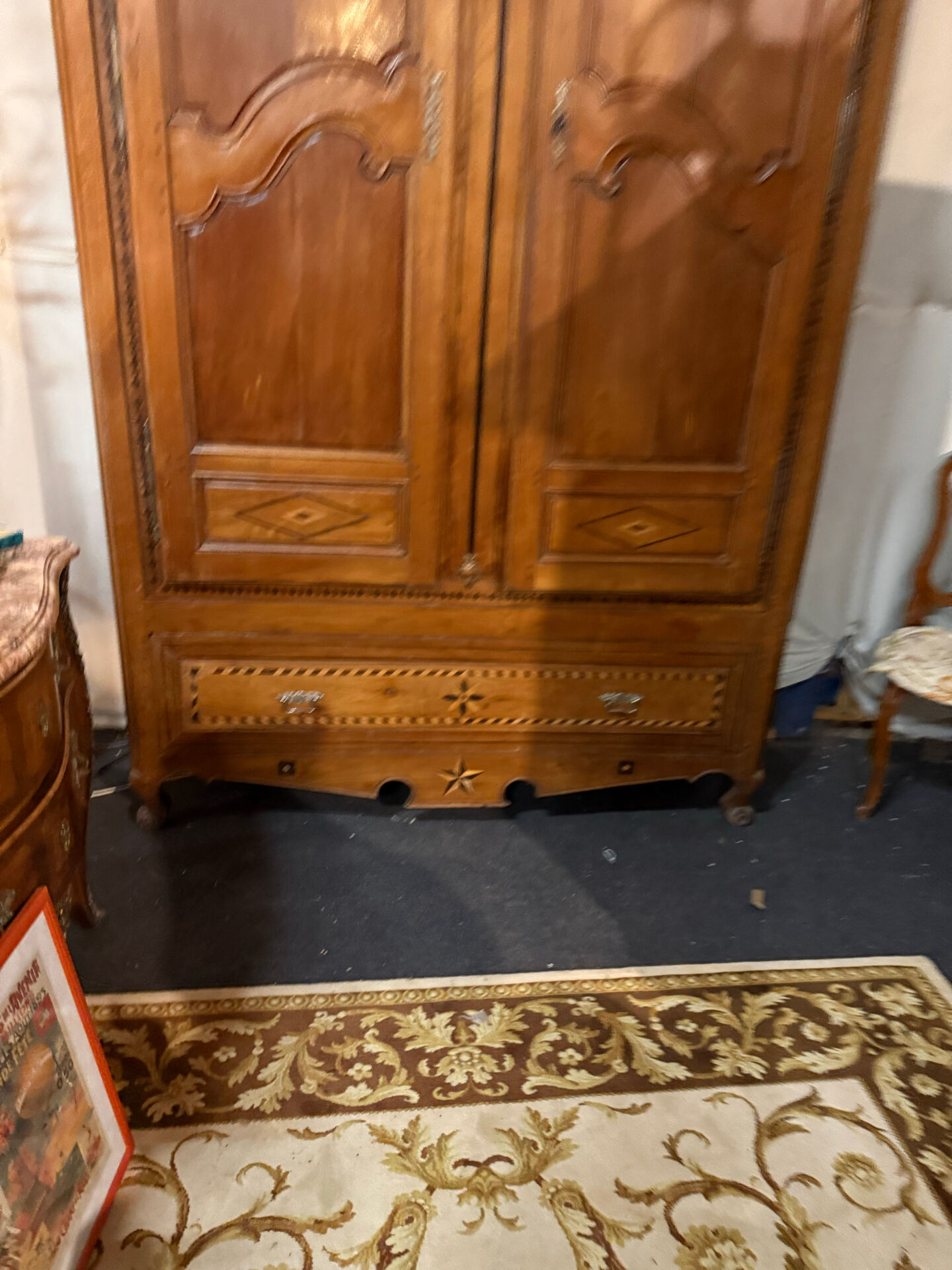 Armoire Saintongeaise avec porte latérale