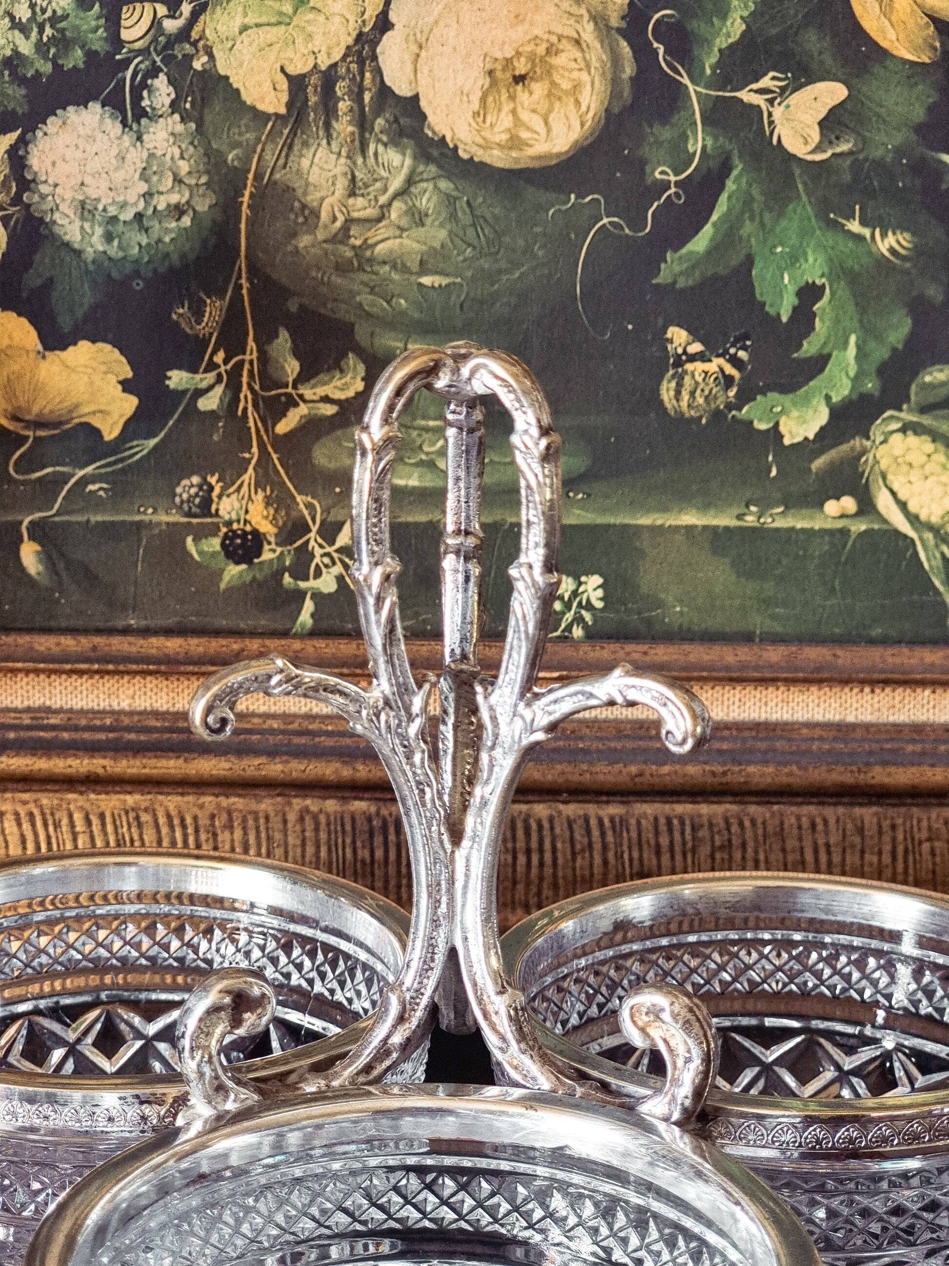 Silver-plated metal and crystal aperitif service