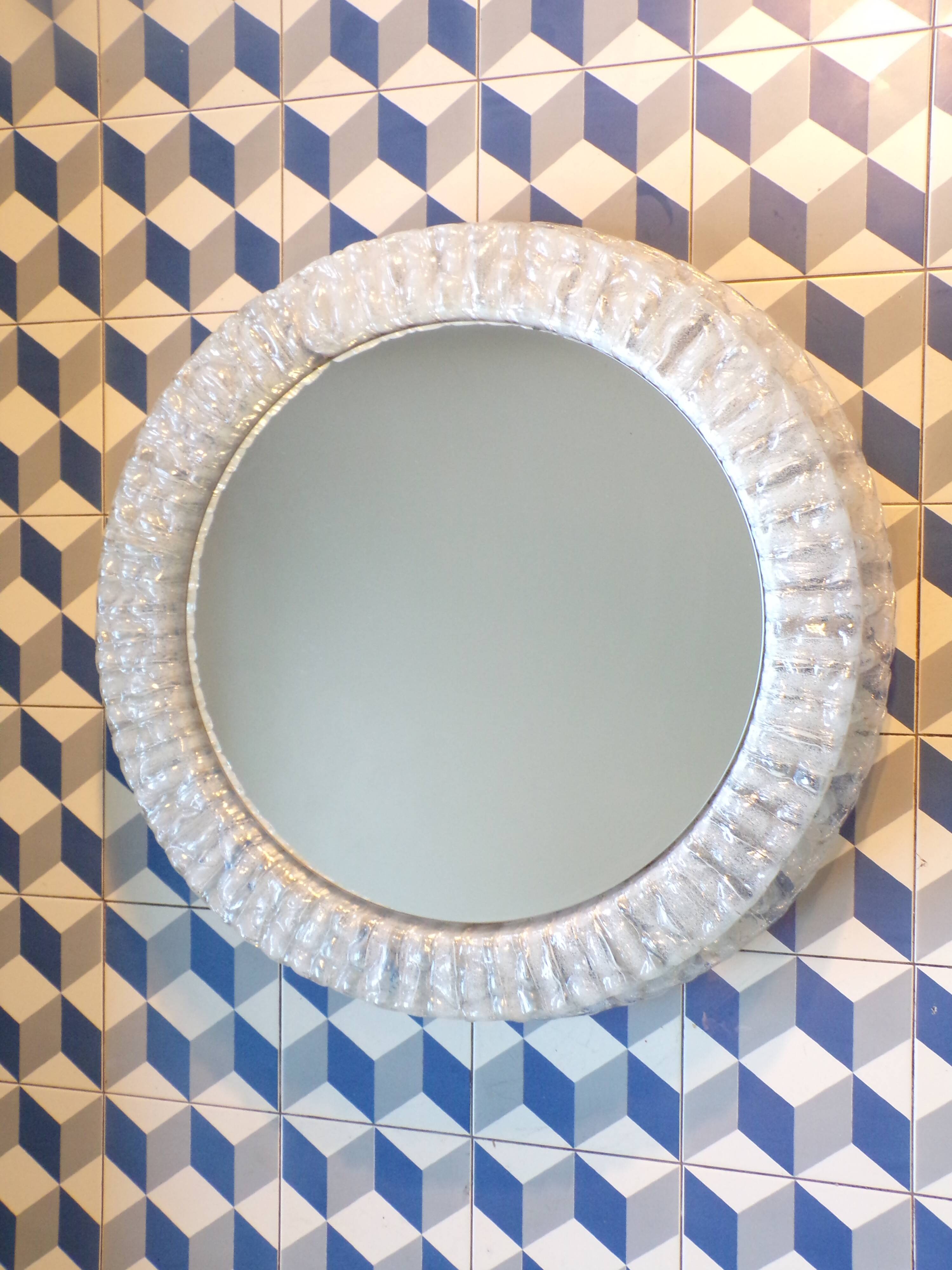 Retractable illuminated Hillebrand mirror