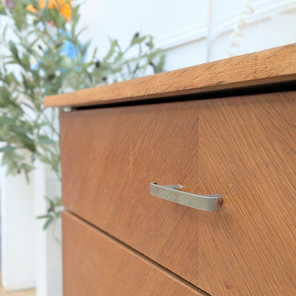 Vintage chest of drawers